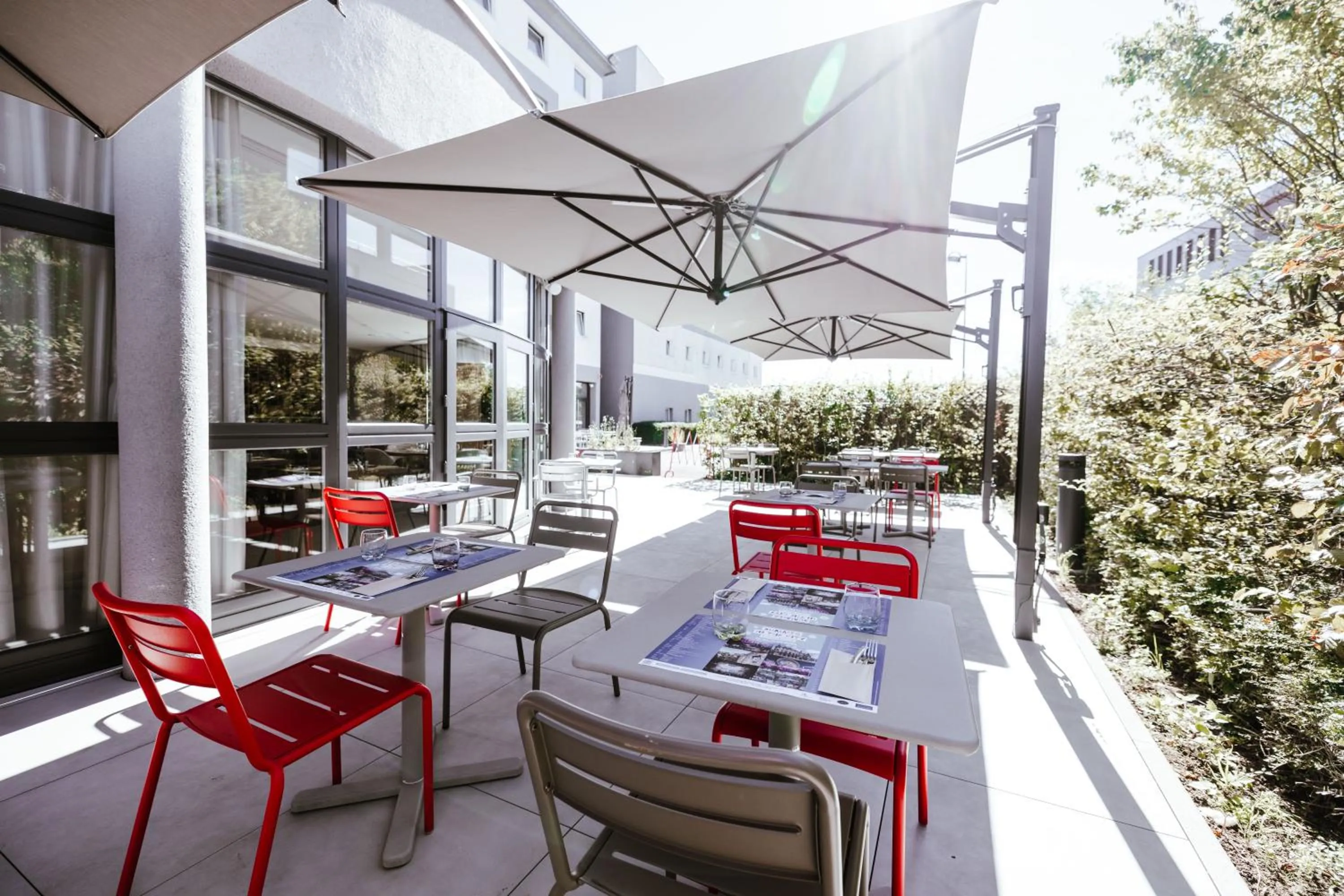 Patio in Ibis Luxembourg Airport