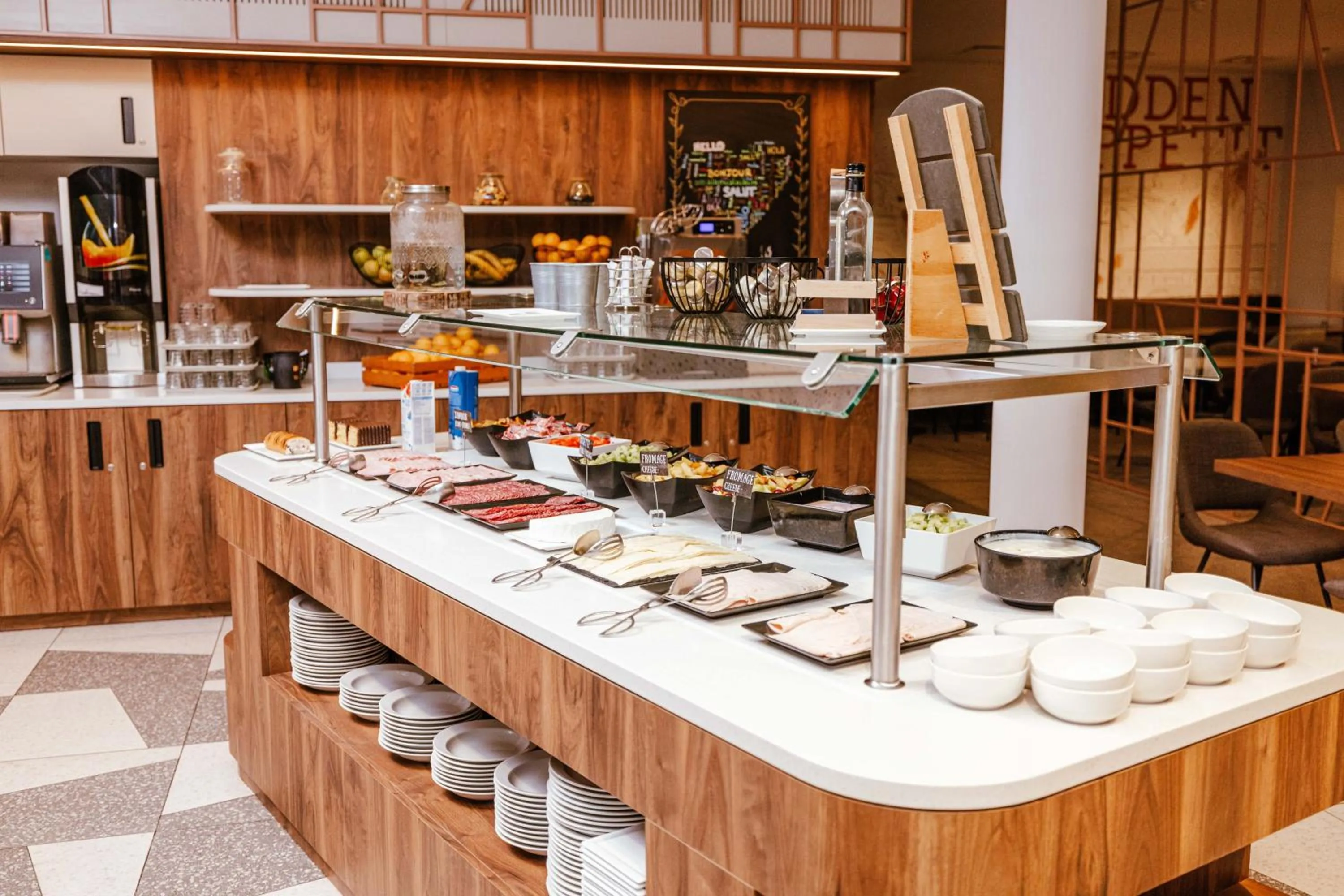 Coffee/tea facilities in Ibis Luxembourg Airport