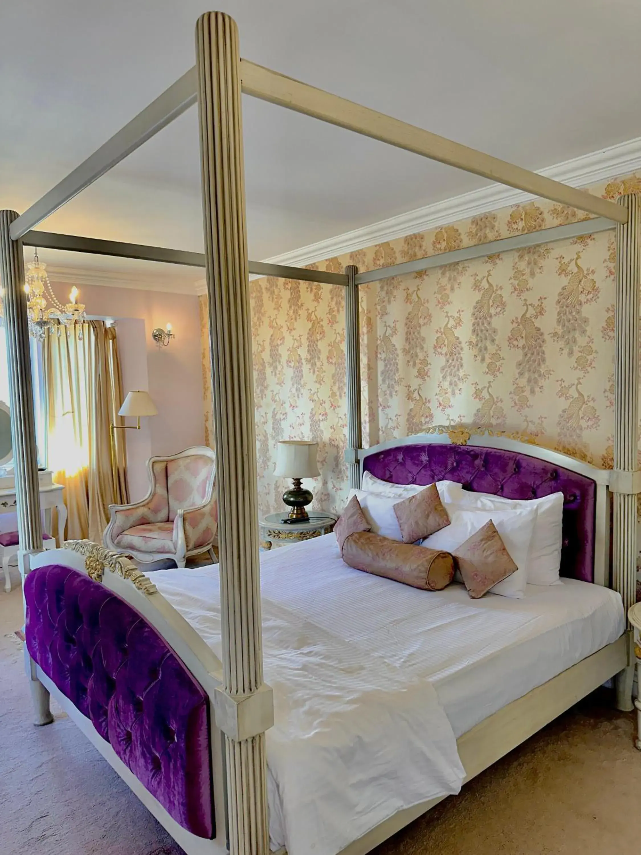 Bedroom, Bed in Kent Cottage Bedroom, Bed in Kent Cottage