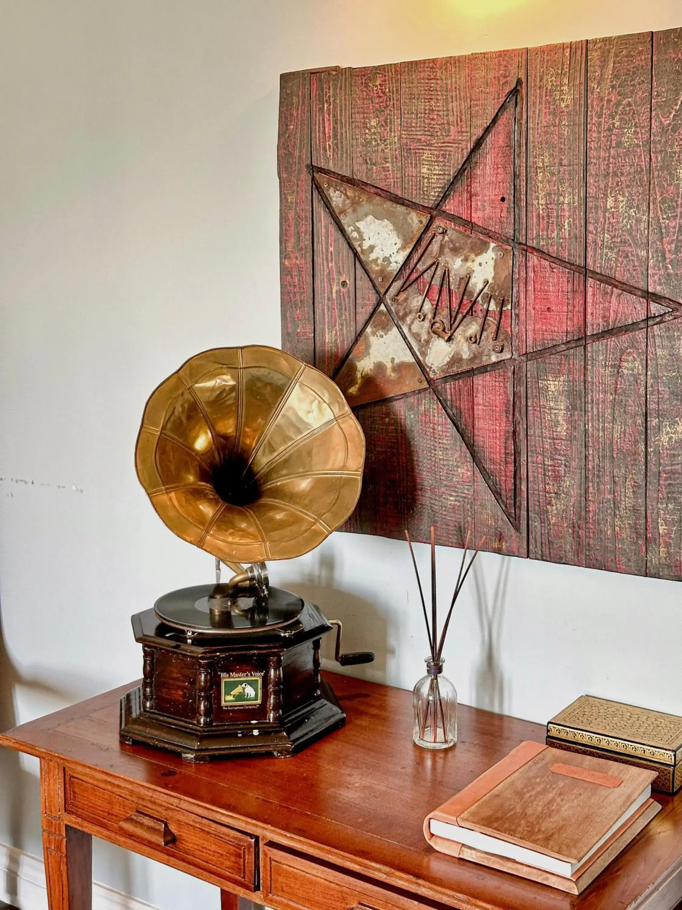 Decorative detail in Kent Cottage Decorative detail in Kent Cottage