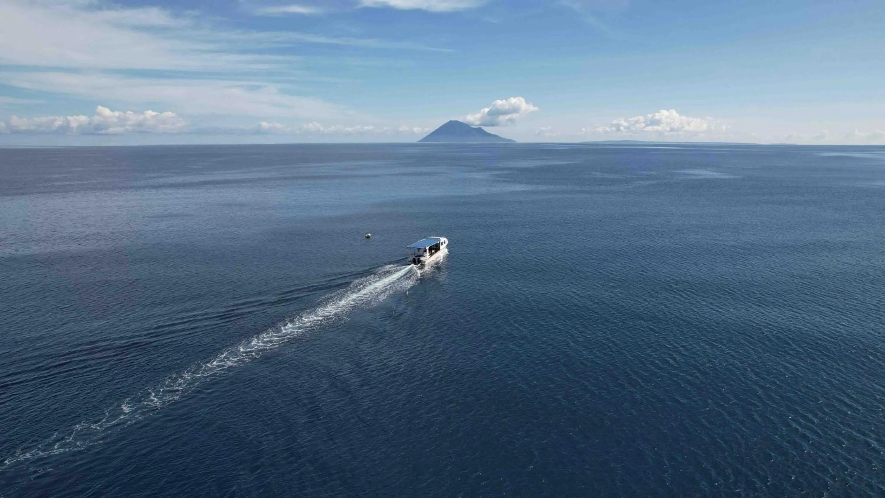 Diving in Lumbalumba Resort - Manado
