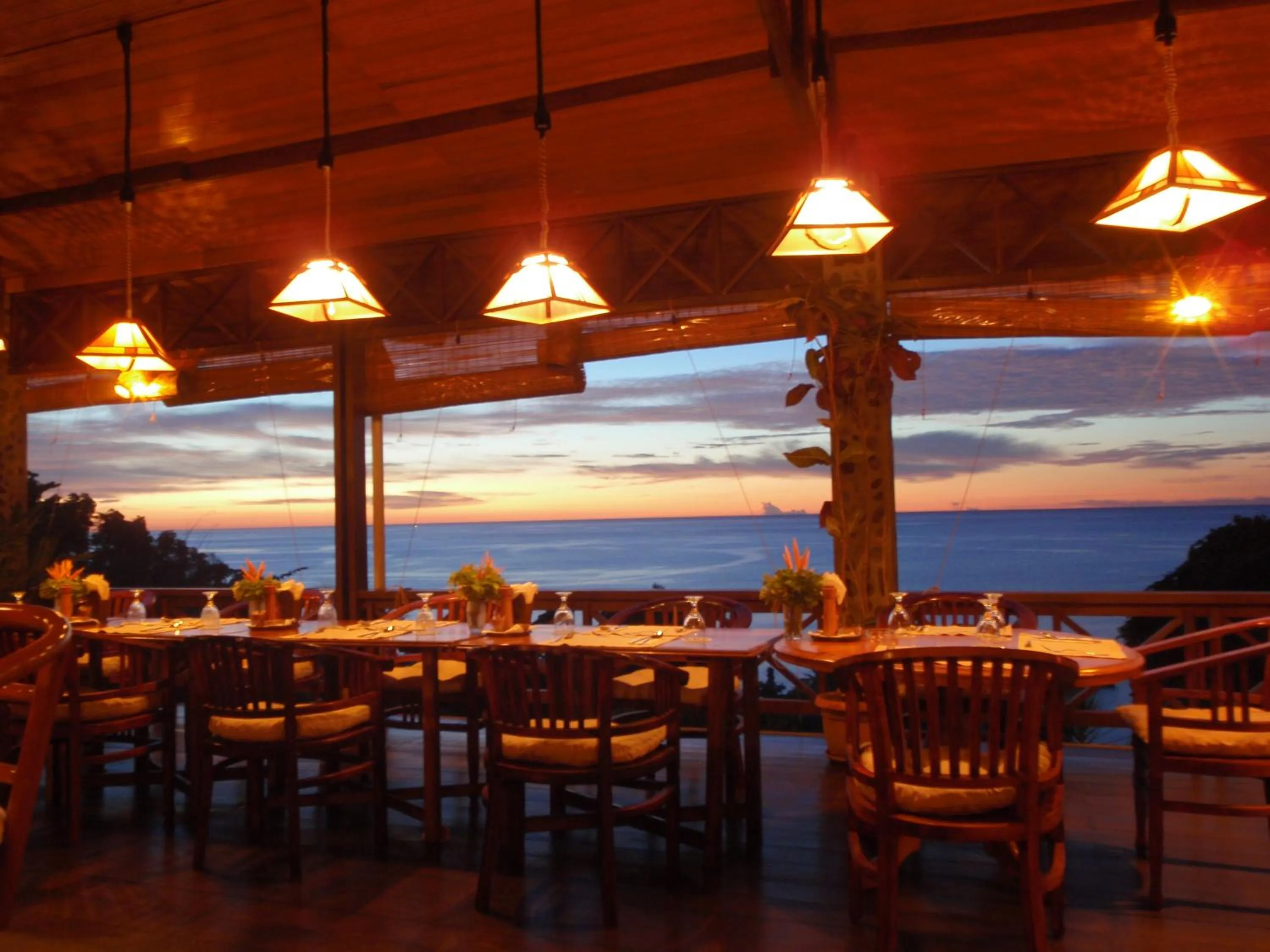 Restaurant/places to eat in Lumbalumba Resort - Manado