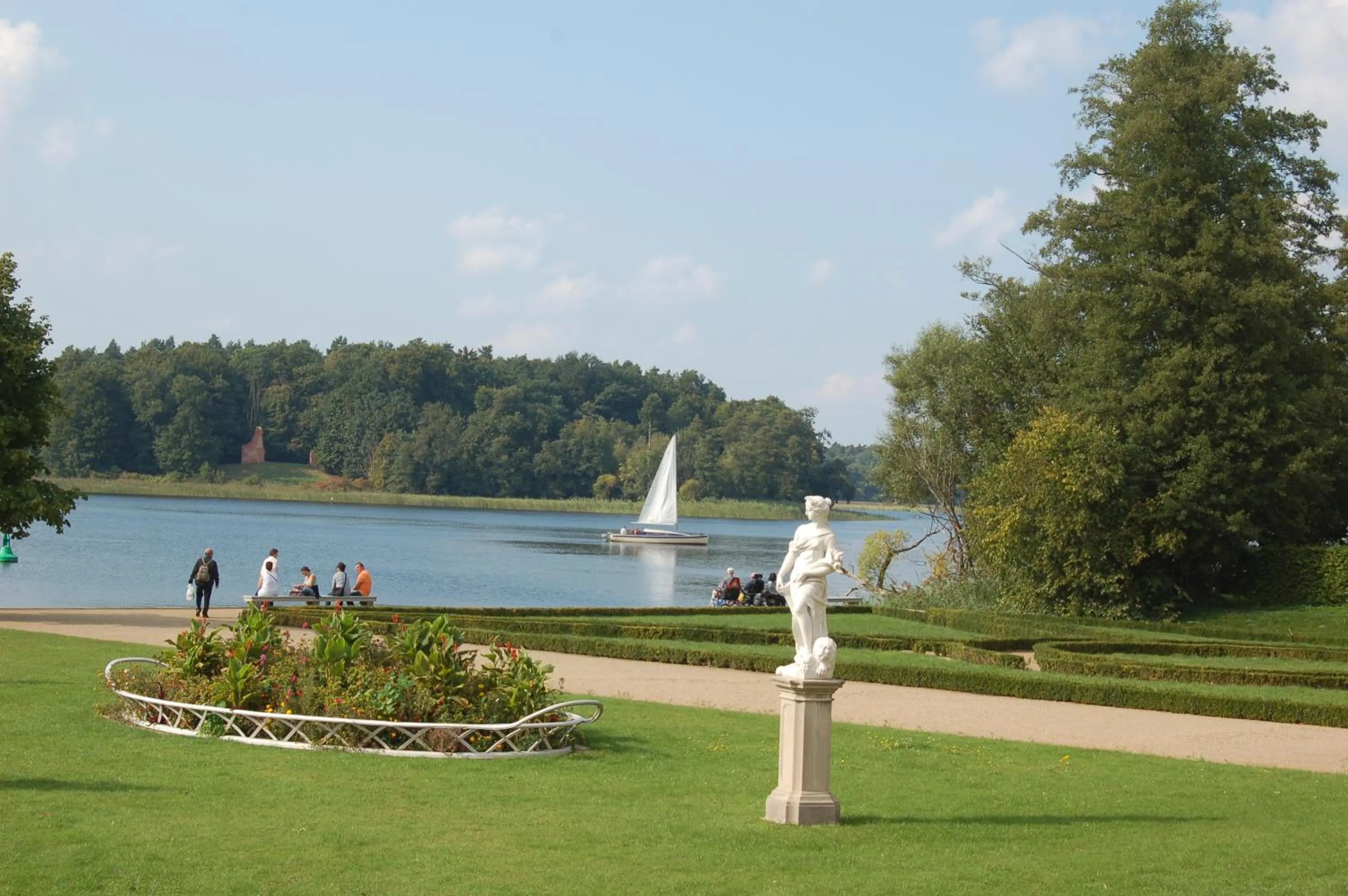 Natural landscape in Schloss-und Seeblick Apartment