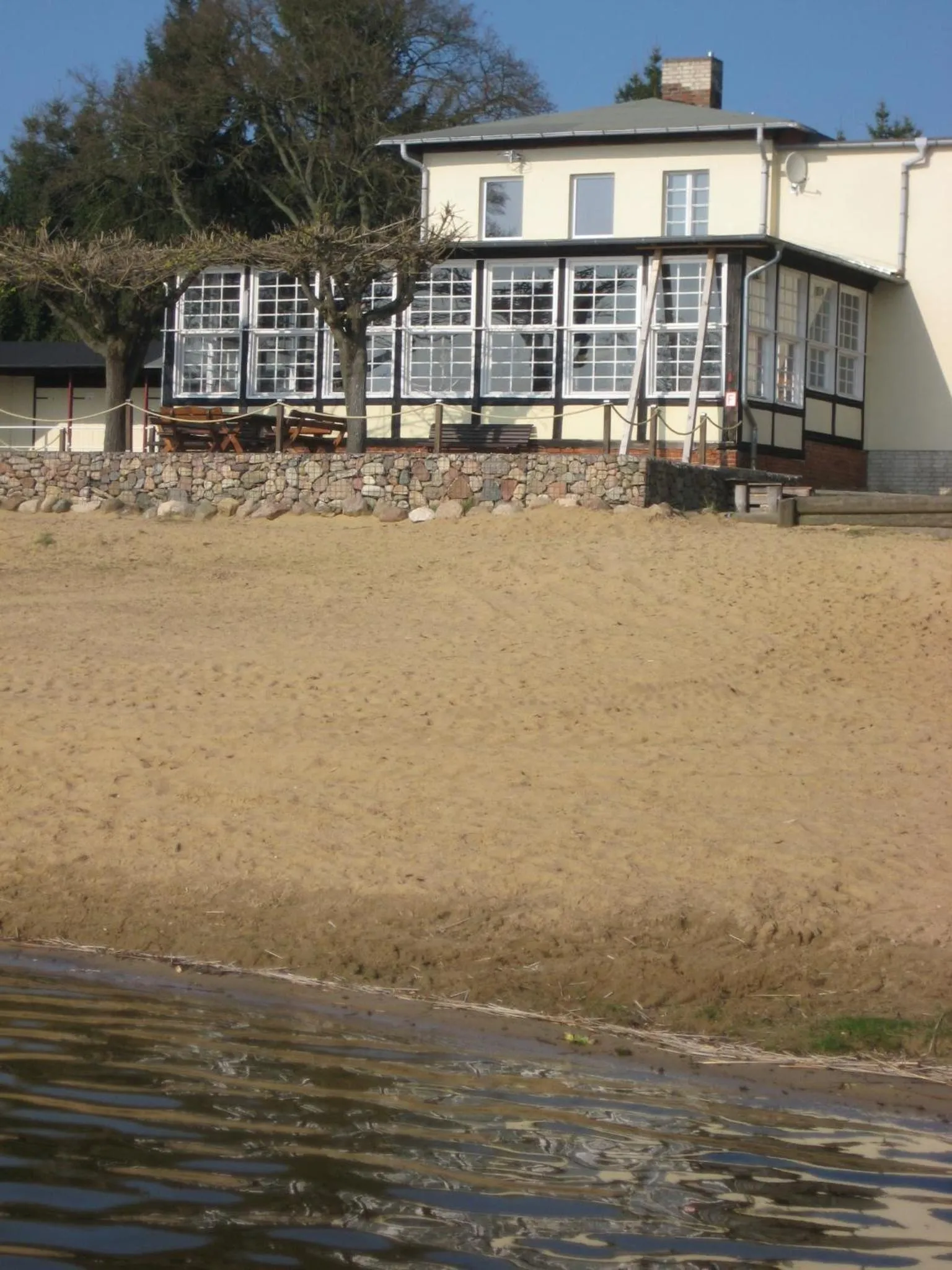 Beach in Schloss-und Seeblick Apartment