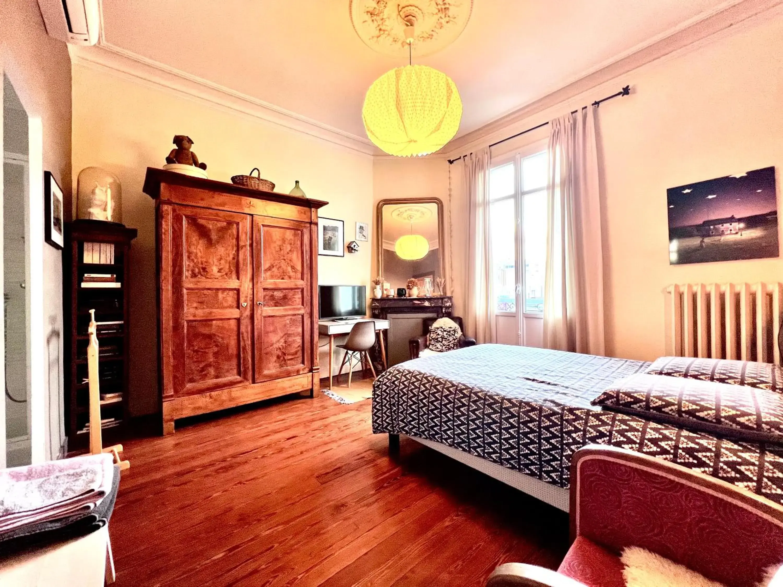 Double Room - single occupancy in Au Petit Bonheur Double Room - single occupancy in Au Petit Bonheur