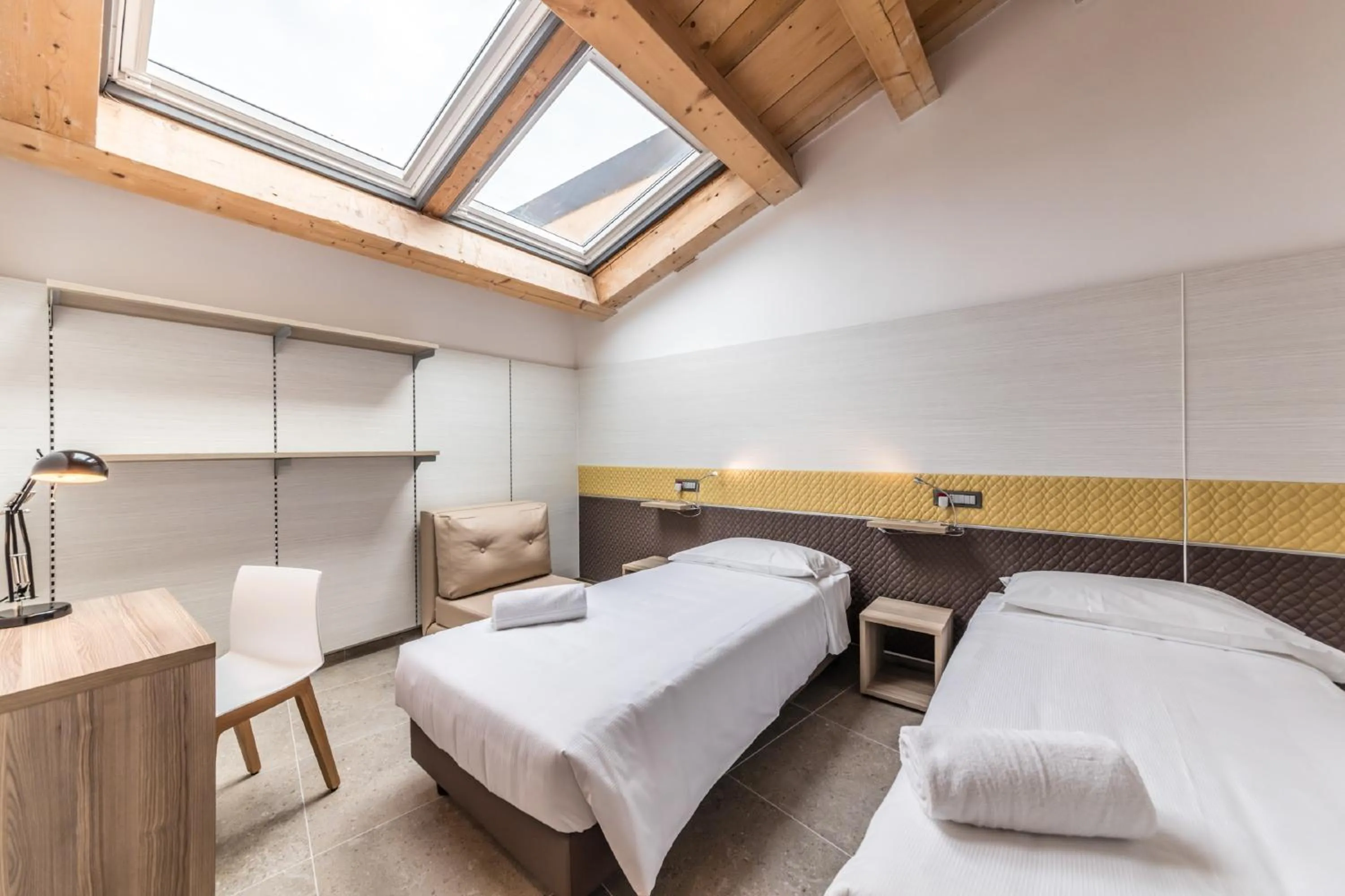 Photo of the whole room, Bed in Camplus Palermo Normanni - Casa per ferie