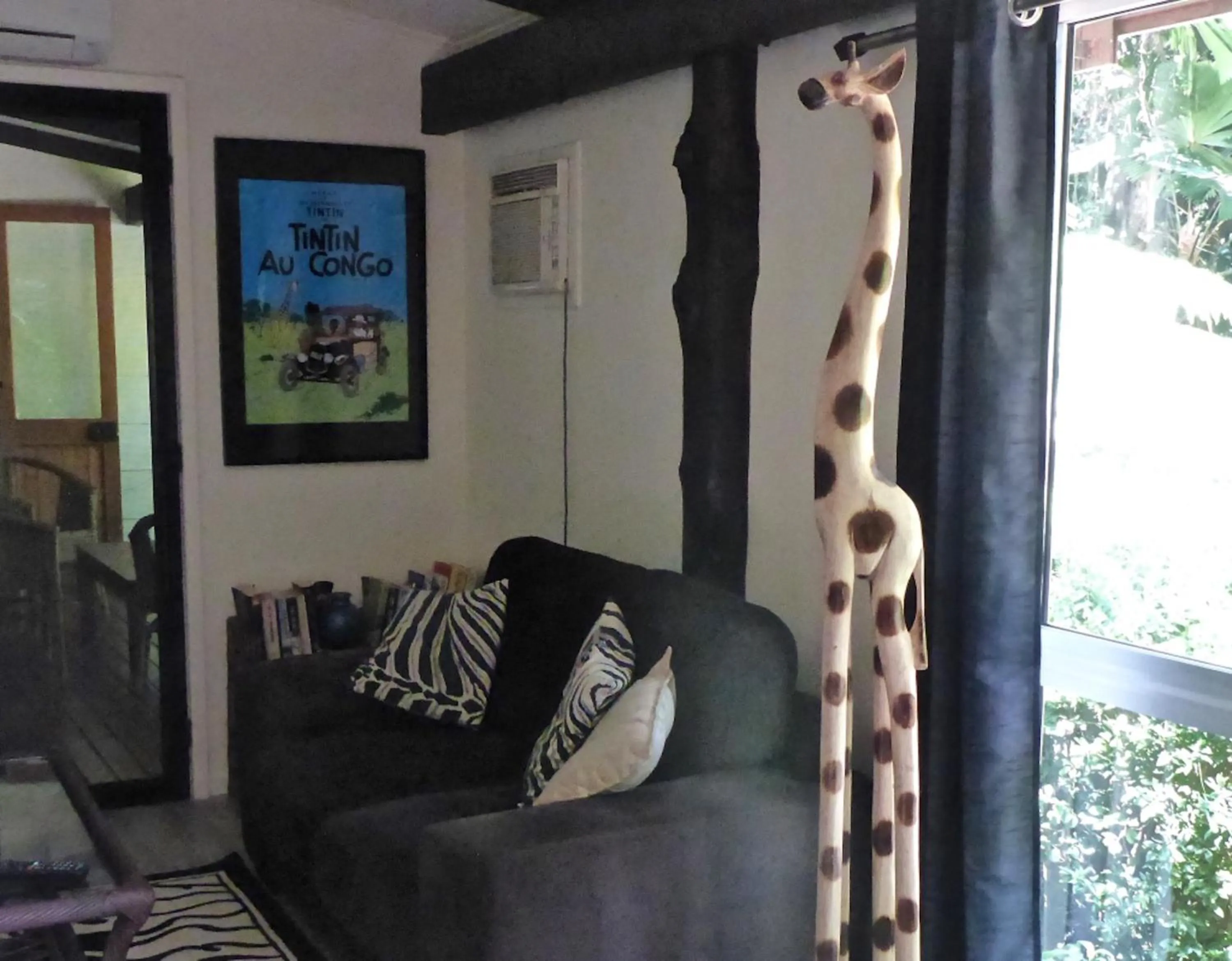 Living room in Kuranda Ngorongoro Lodge