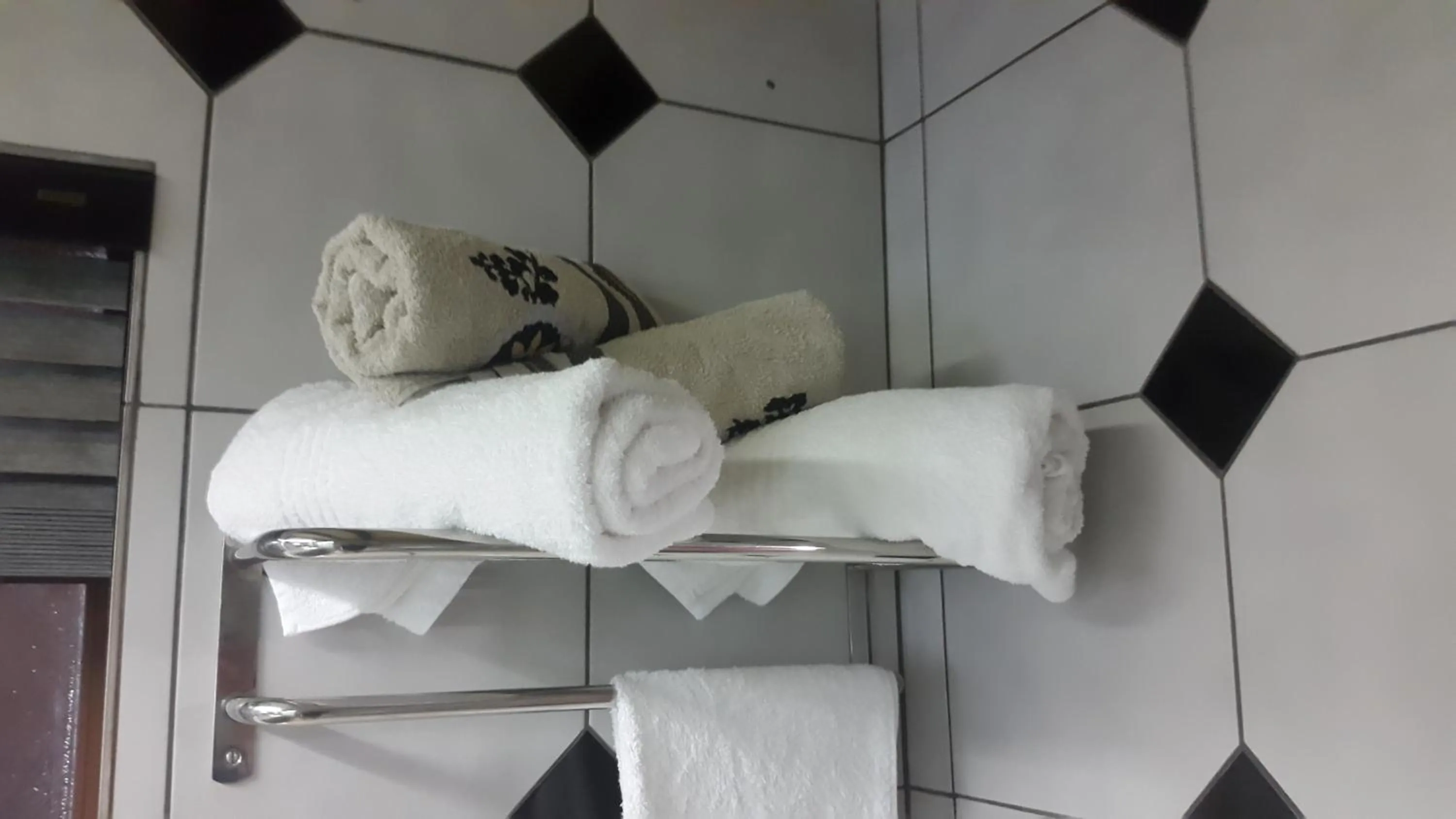 Shower in Jabula Kruger Safari Lodge