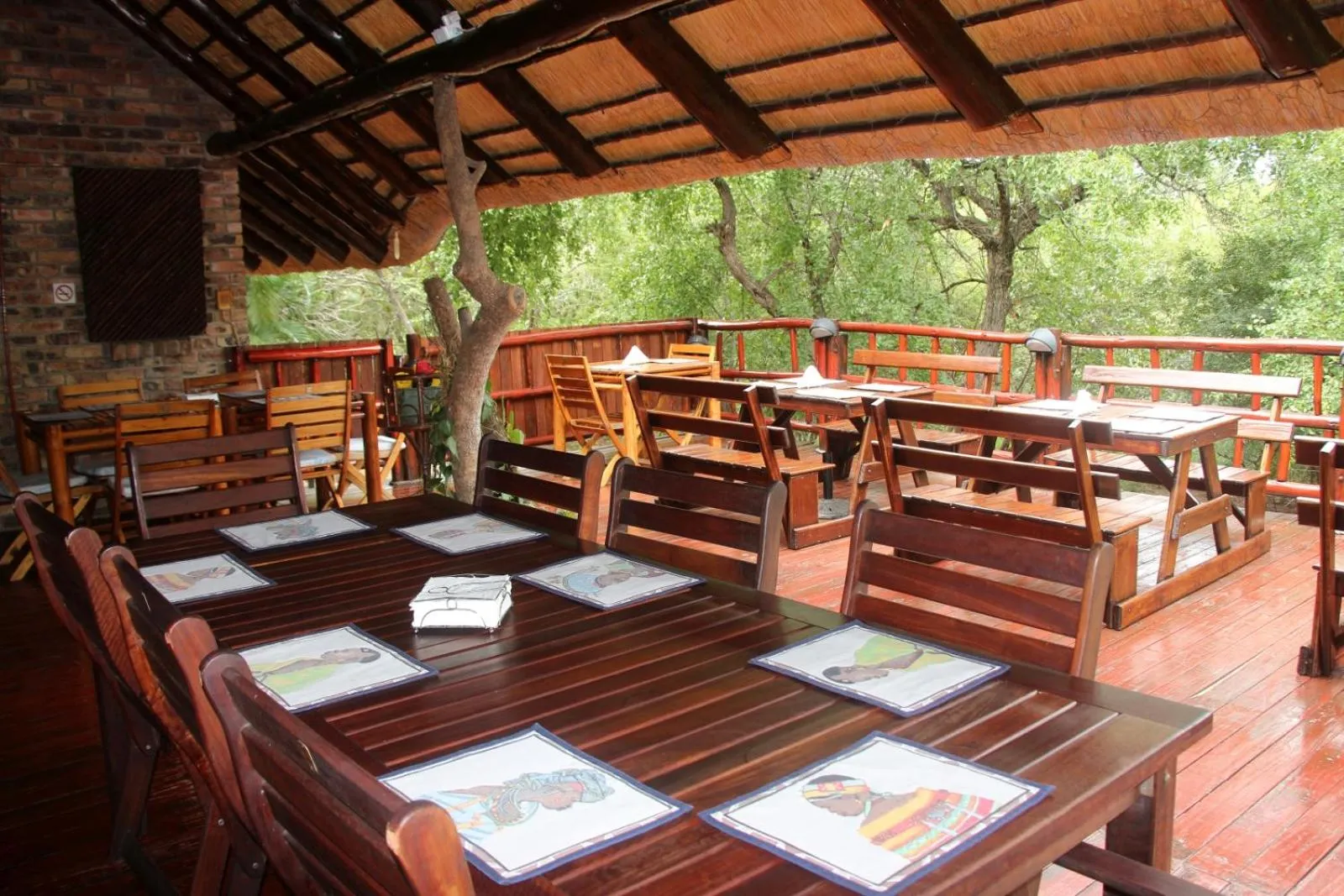 Restaurant/places to eat in Jabula Kruger Safari Lodge