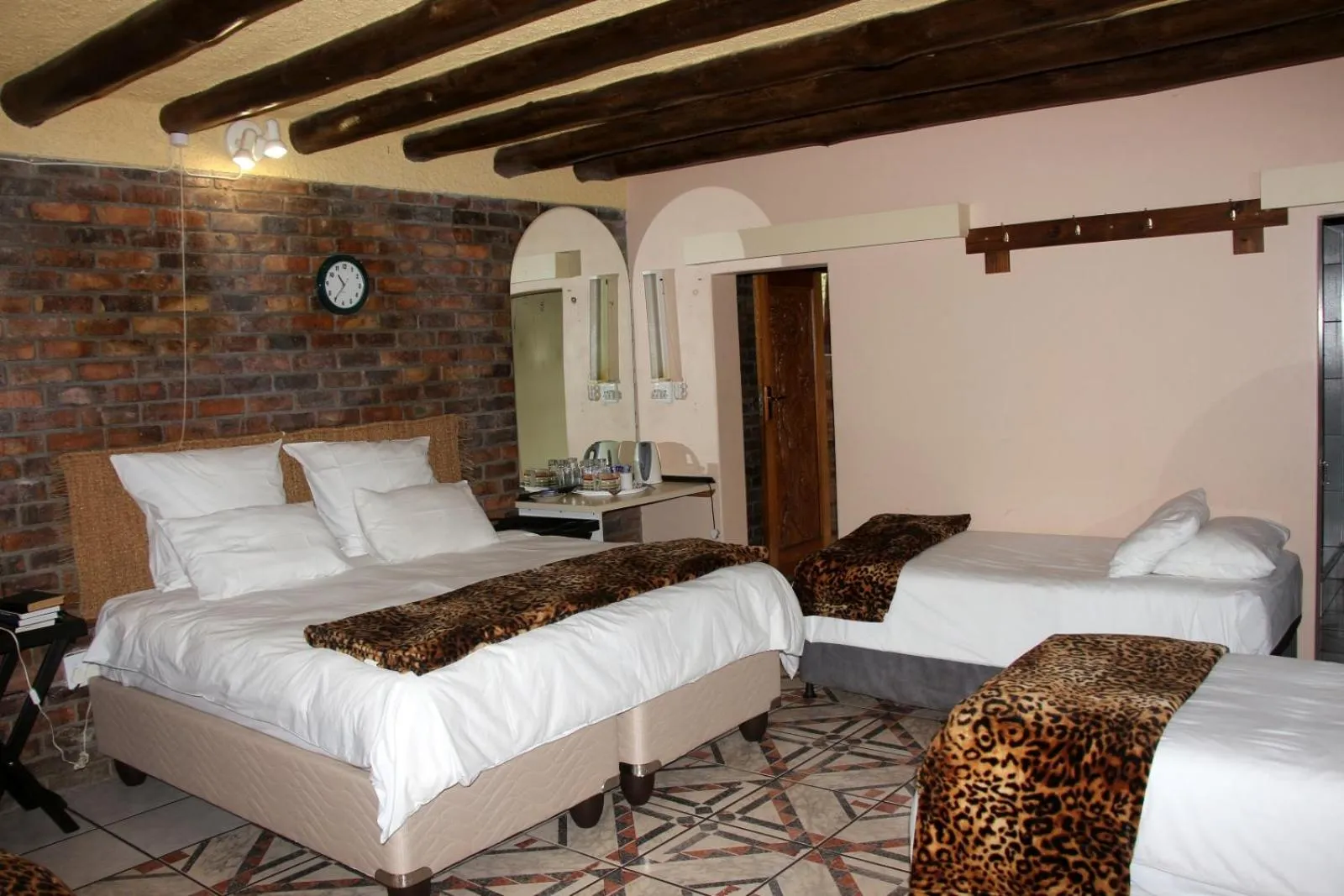 Bedroom, Bed in Jabula Kruger Safari Lodge