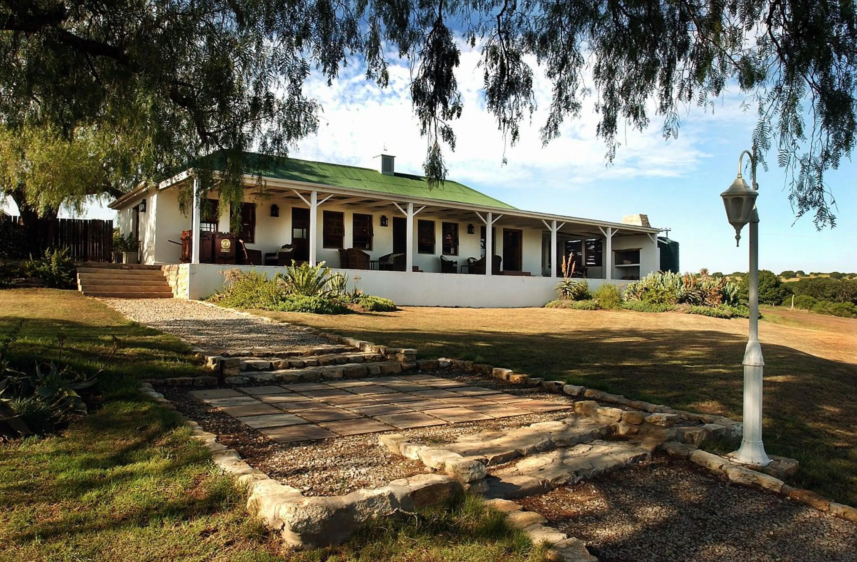 Garden in Leeuwenbosch Shearers Lodge - Amakhala Game Reserve