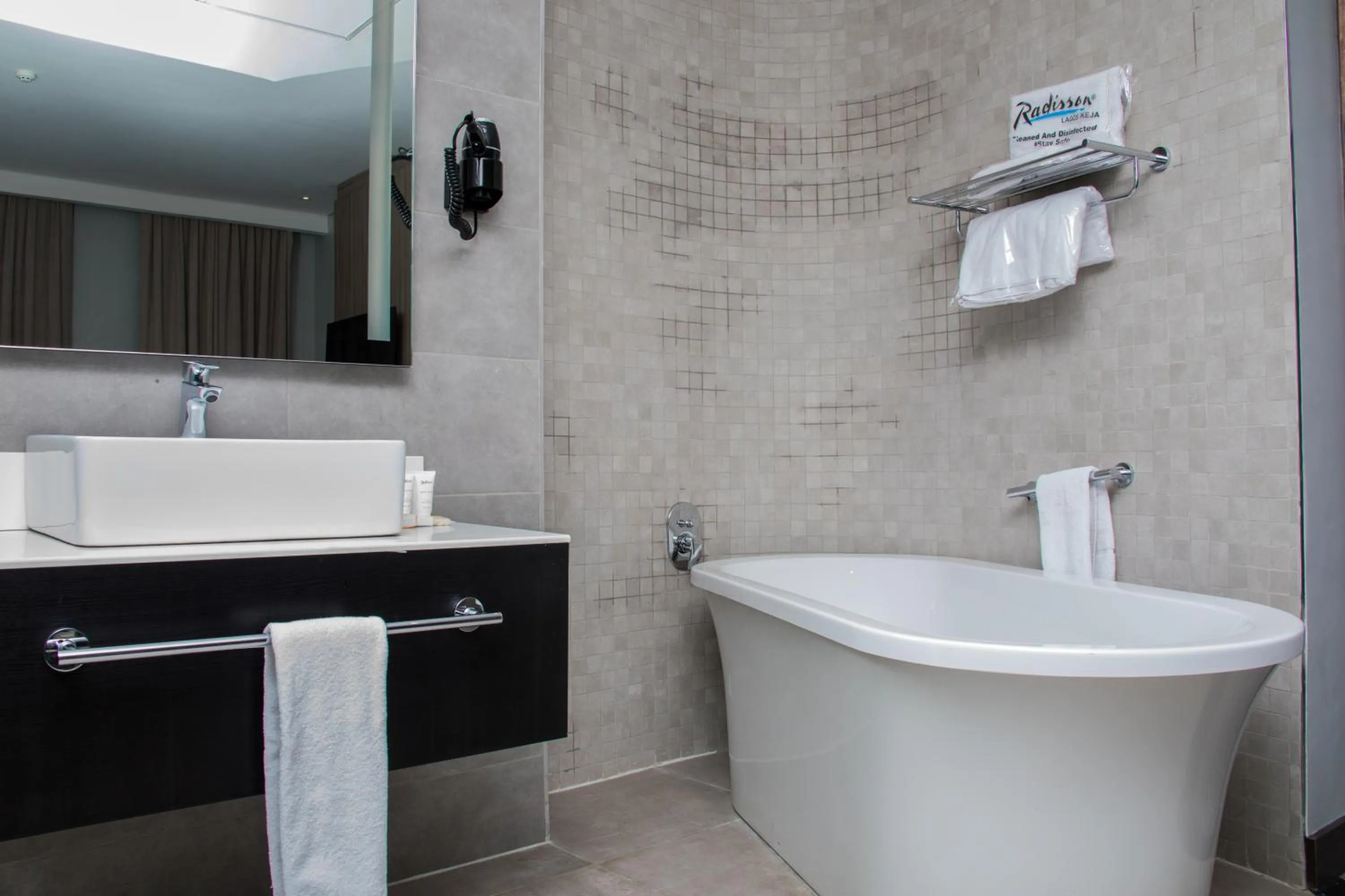 Toilet in Radisson Lagos Ikeja