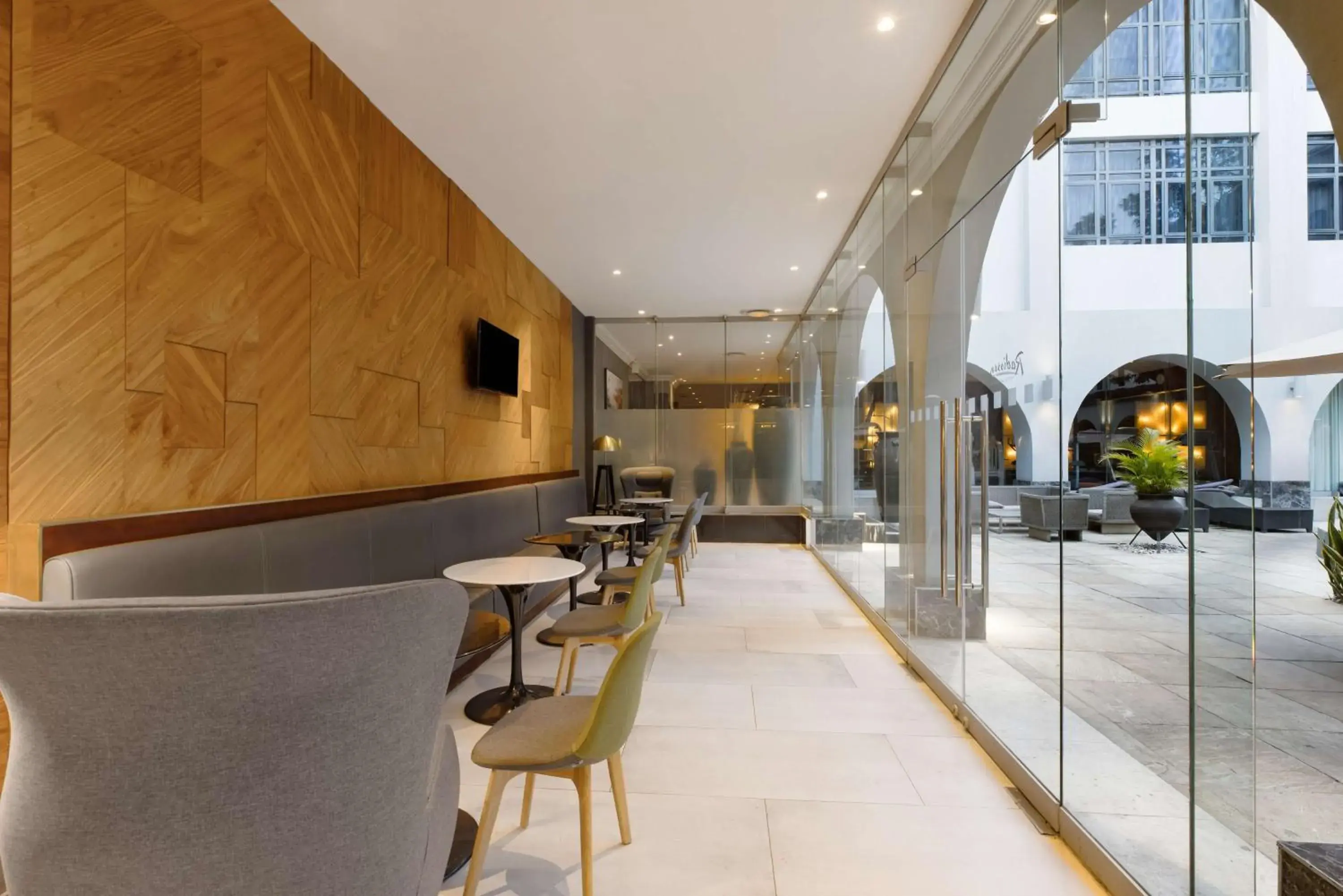 Lounge or bar in Radisson Lagos Ikeja Lounge or bar in Radisson Lagos Ikeja