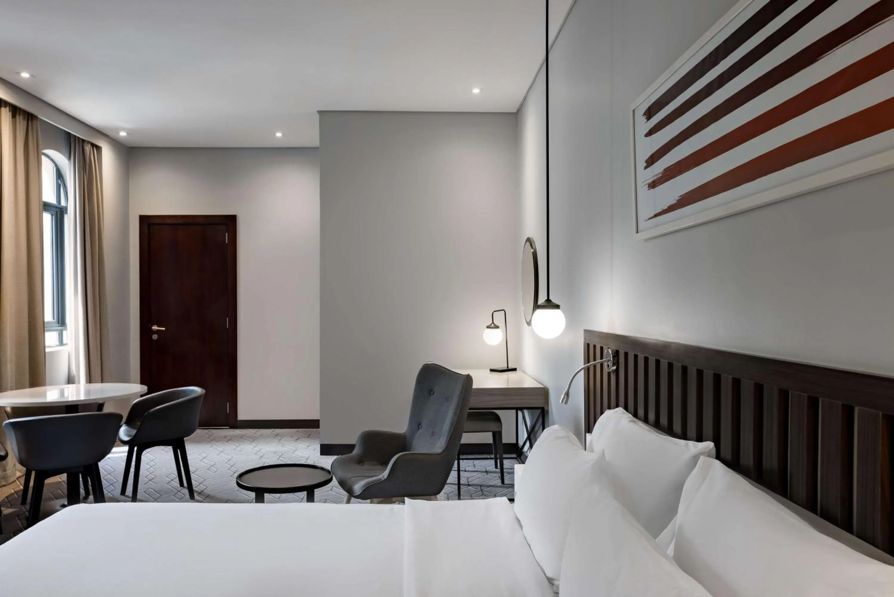 TV and multimedia, Bed in Radisson Lagos Ikeja