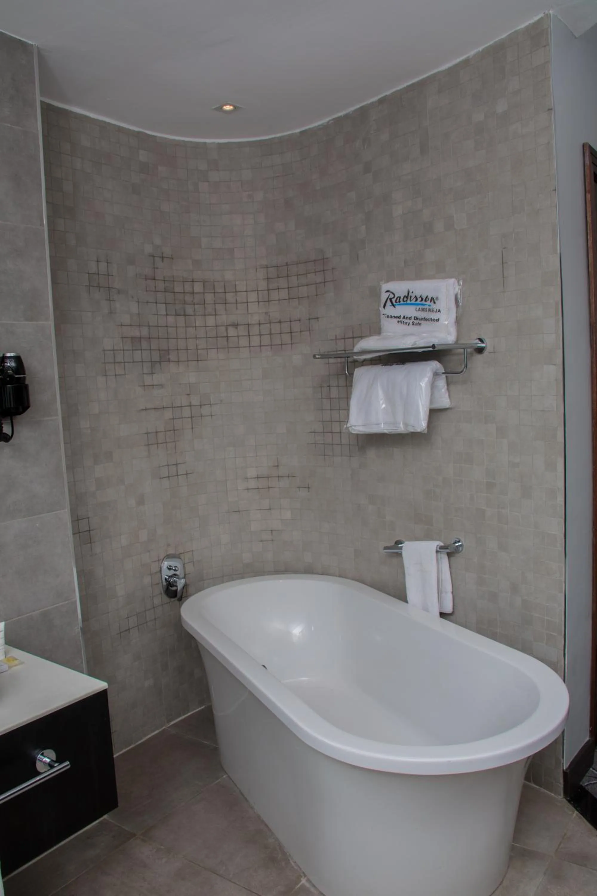 Toilet in Radisson Lagos Ikeja