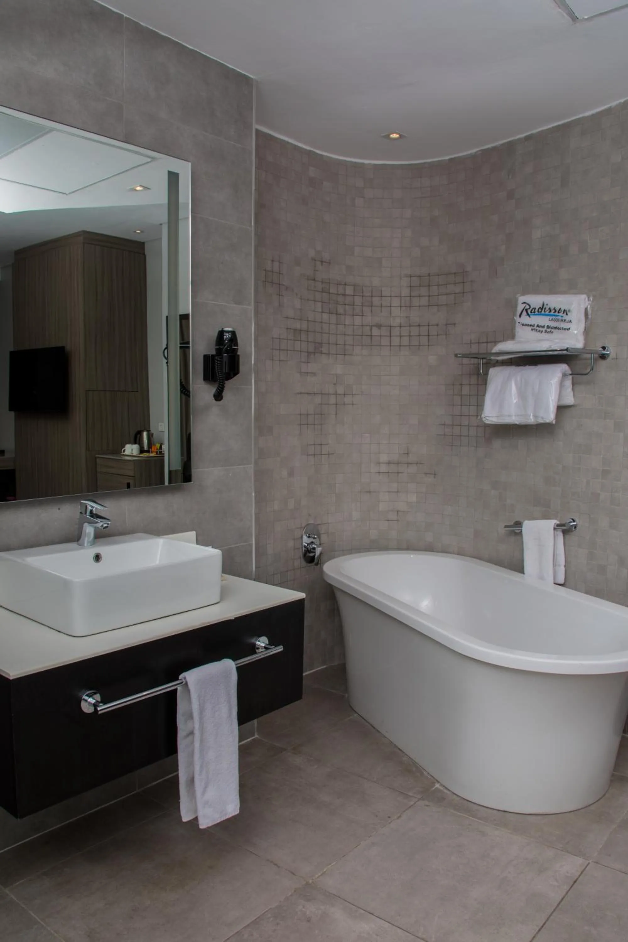 Toilet in Radisson Lagos Ikeja