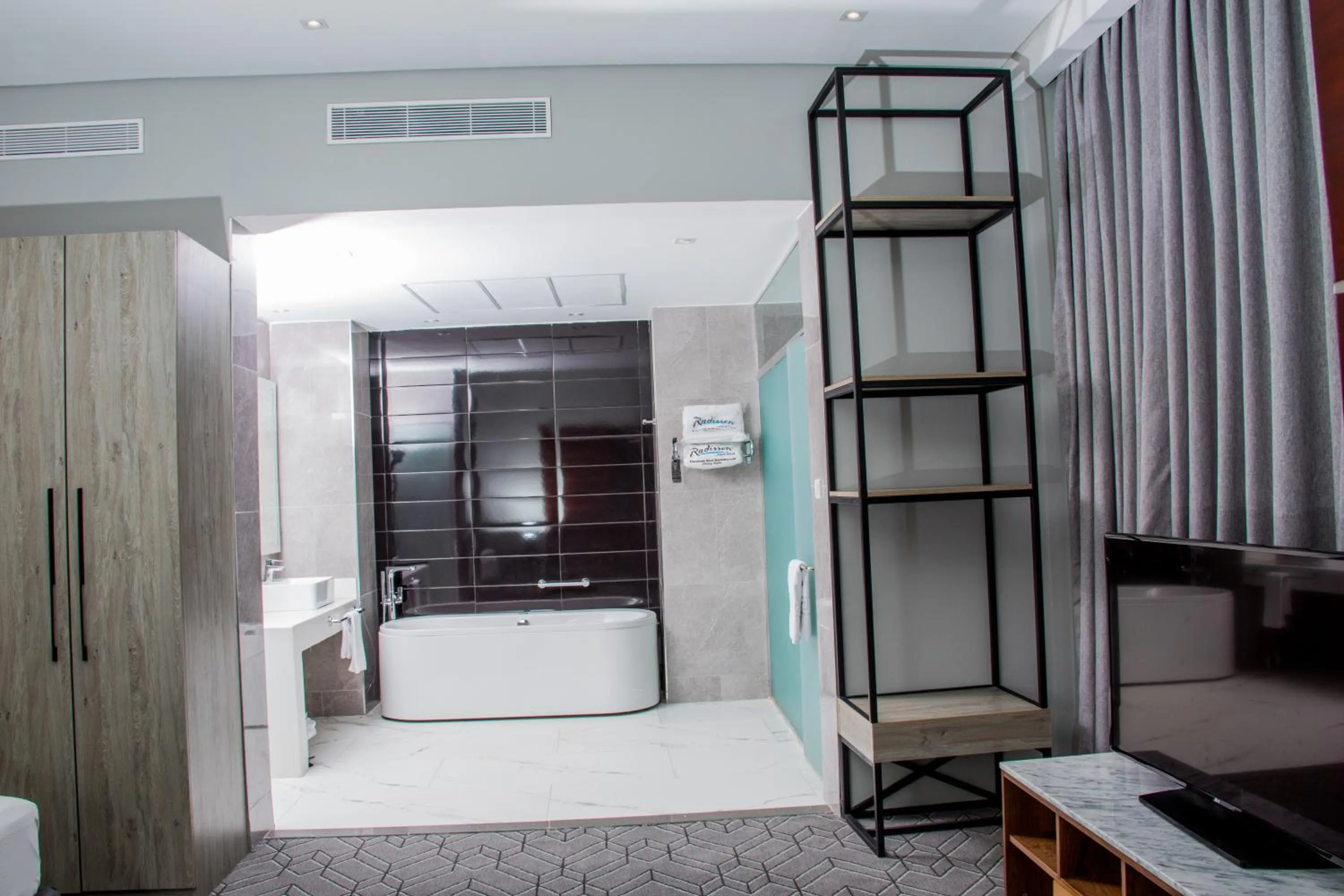 Bathroom in Radisson Lagos Ikeja