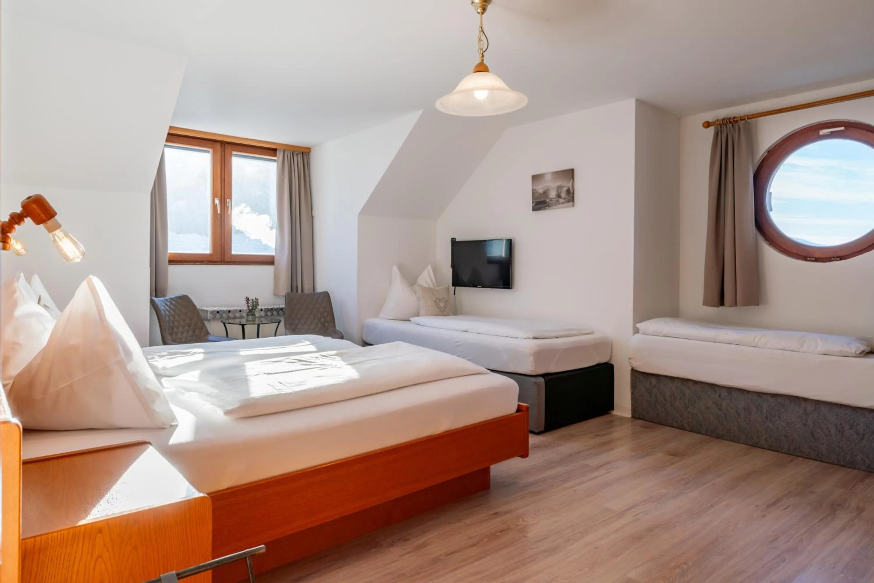 Bedroom, Bed in Hotel Gasthof Post