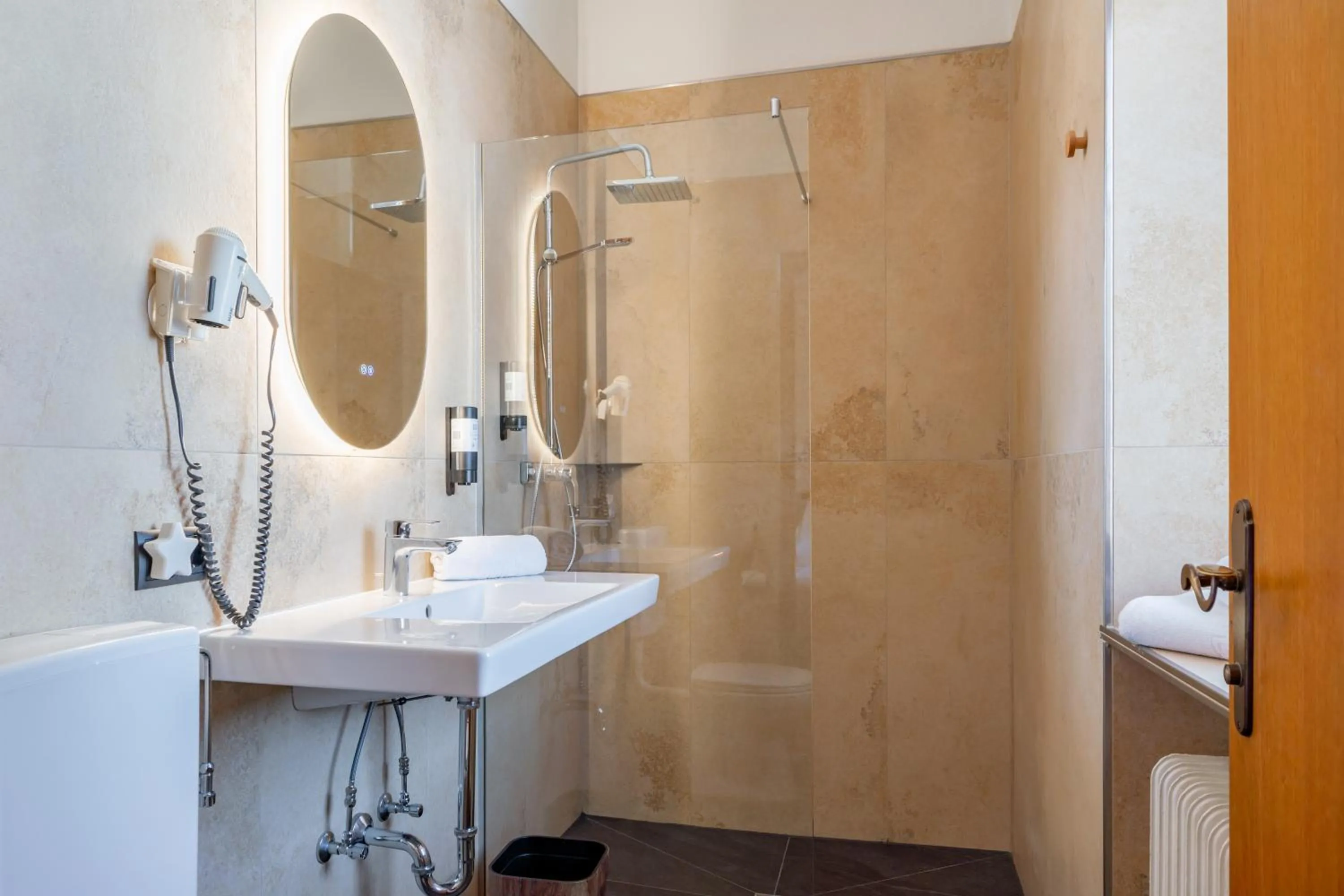 Bathroom in Hotel Gasthof Post