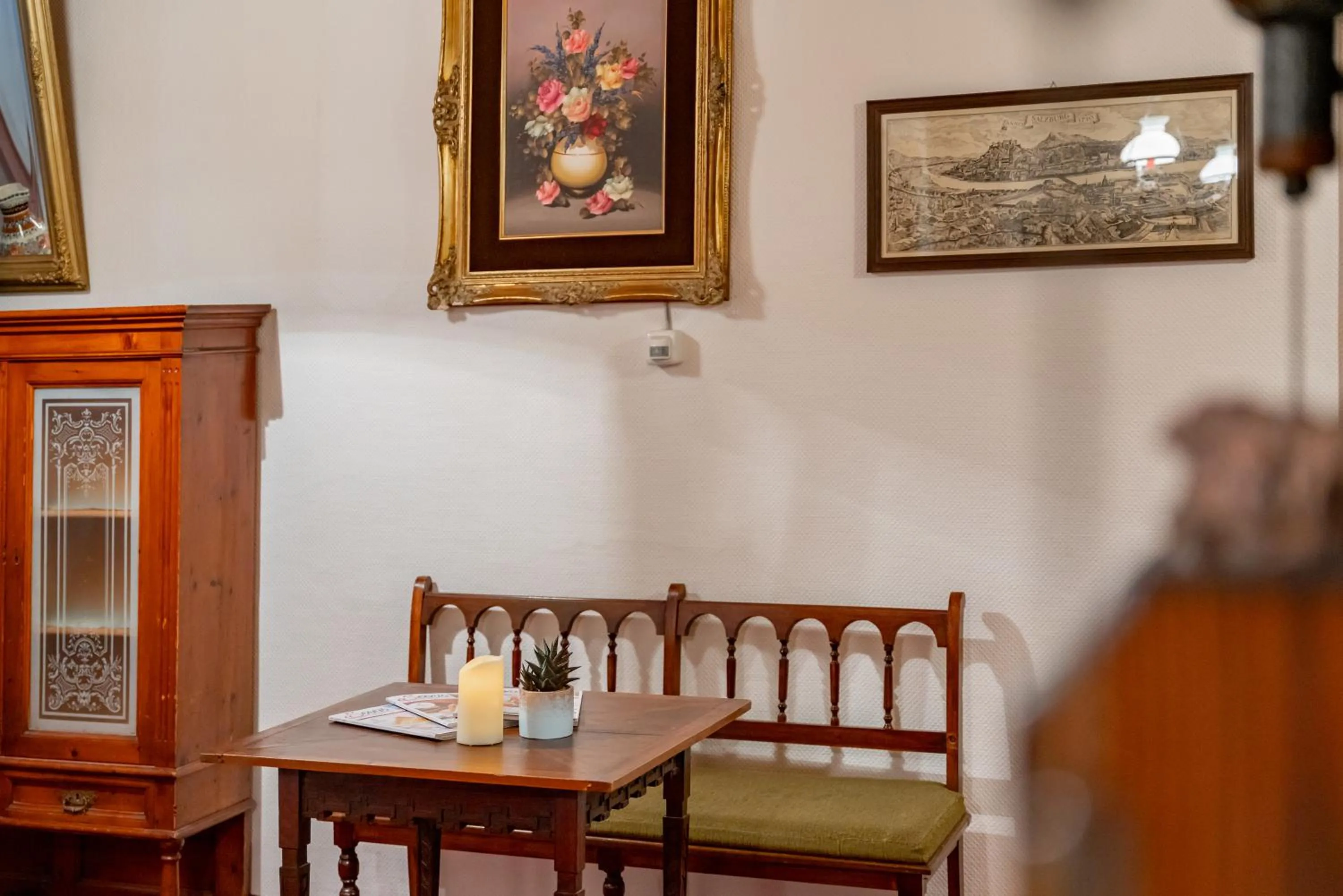 Seating area in Hotel Gasthof Post
