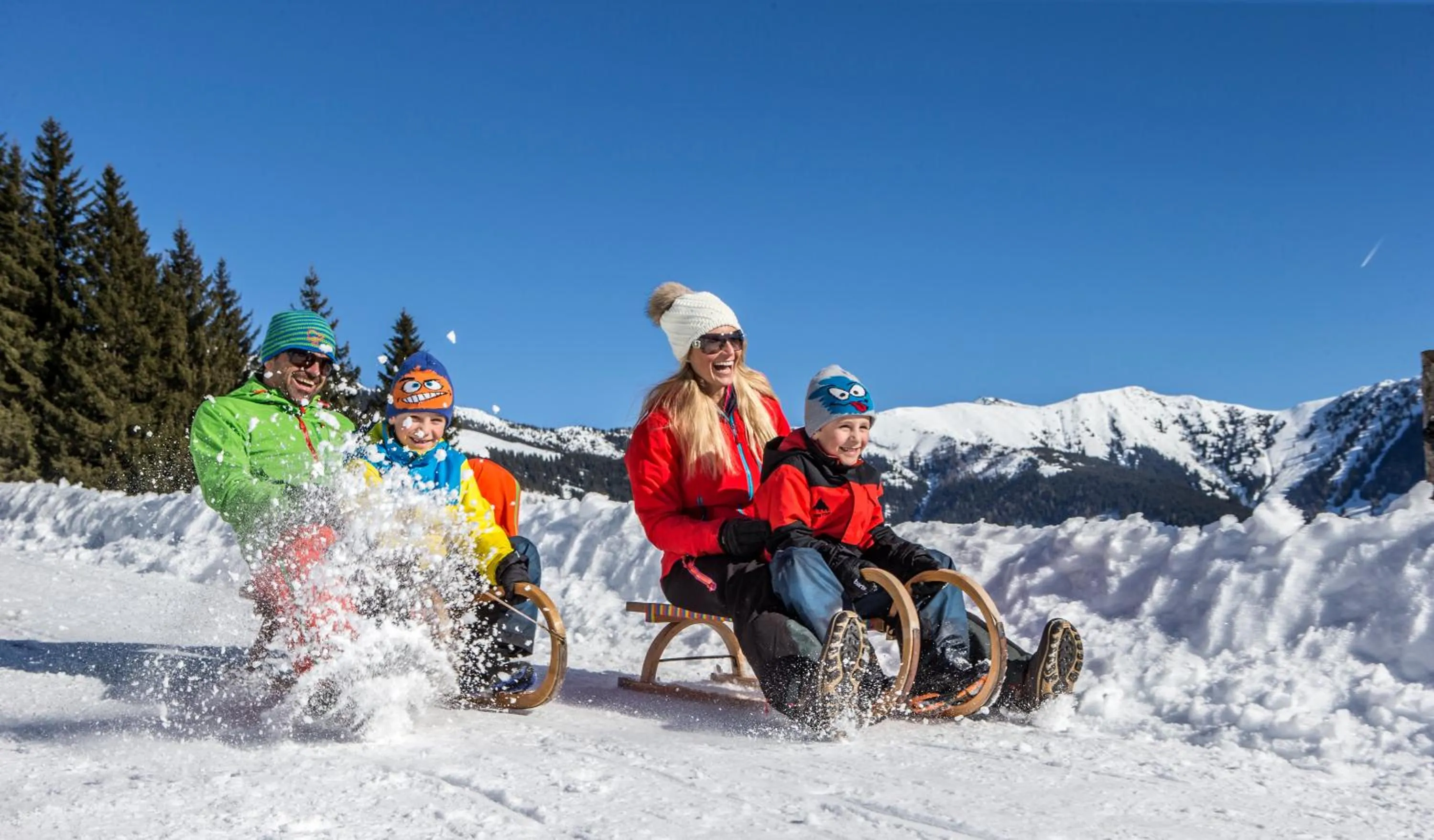 Skiing in Hotel Gasthof Post