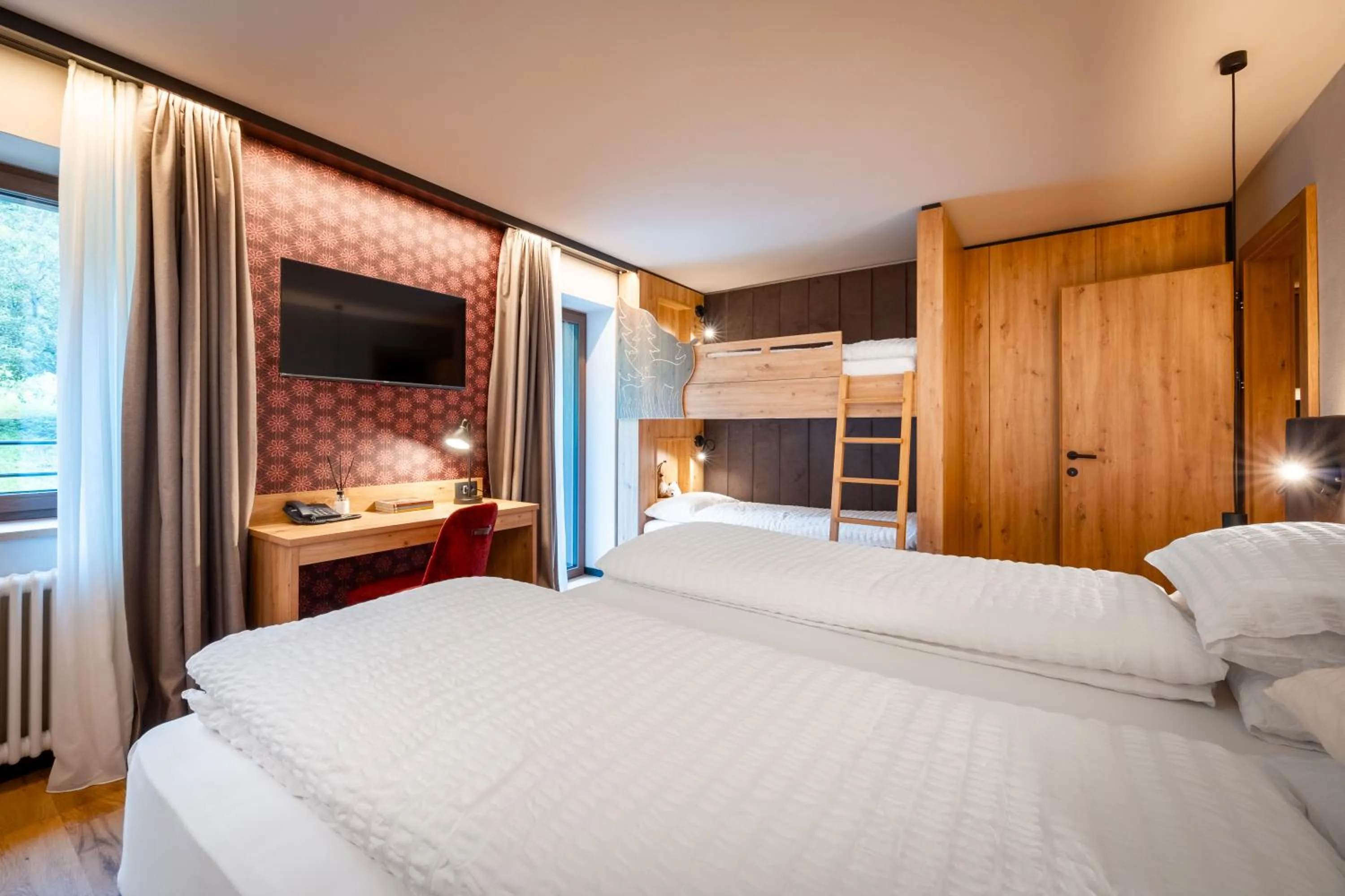 Bed in Family Apartments Vioz