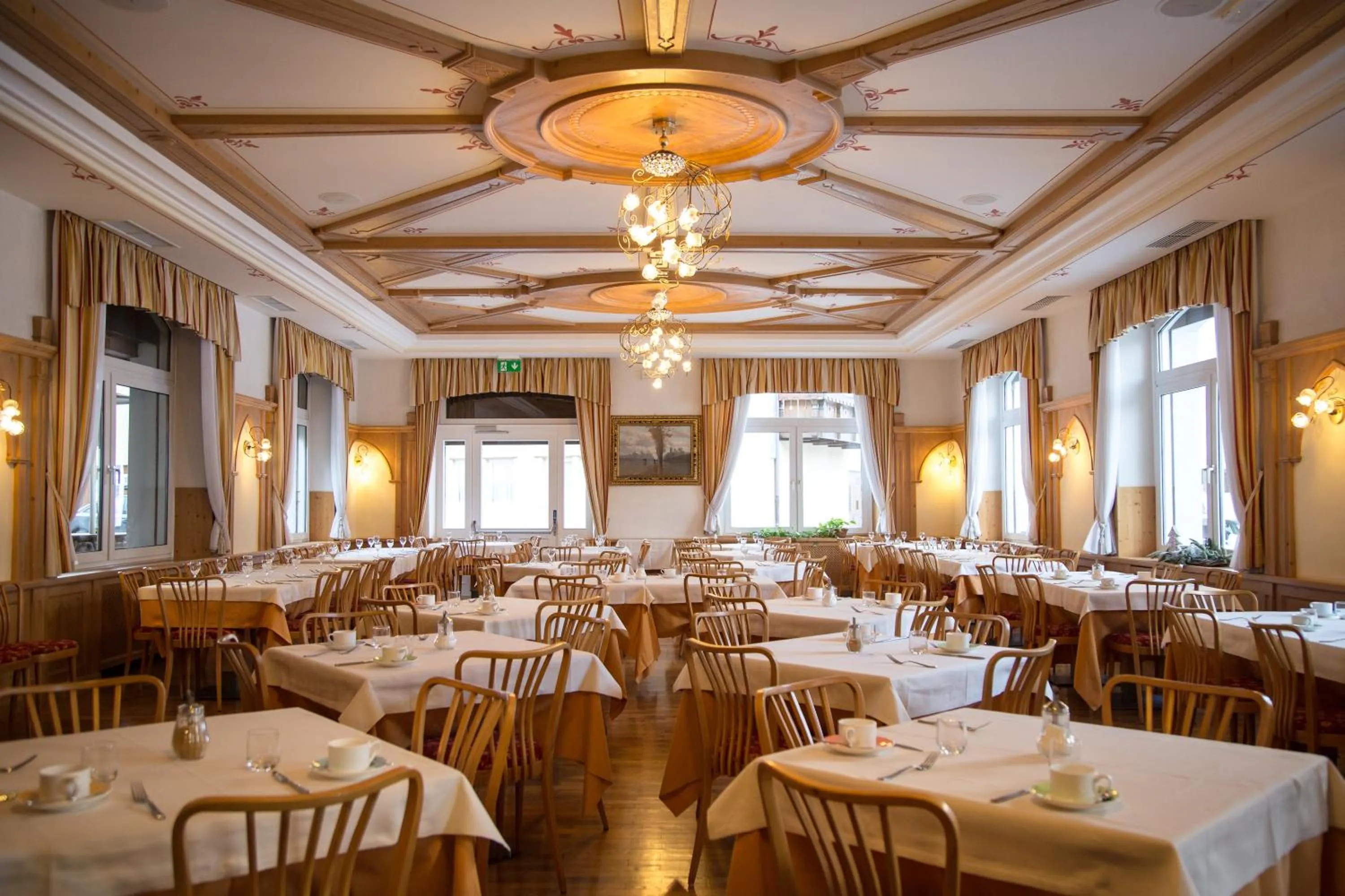 Restaurant/places to eat in Family Apartments Vioz