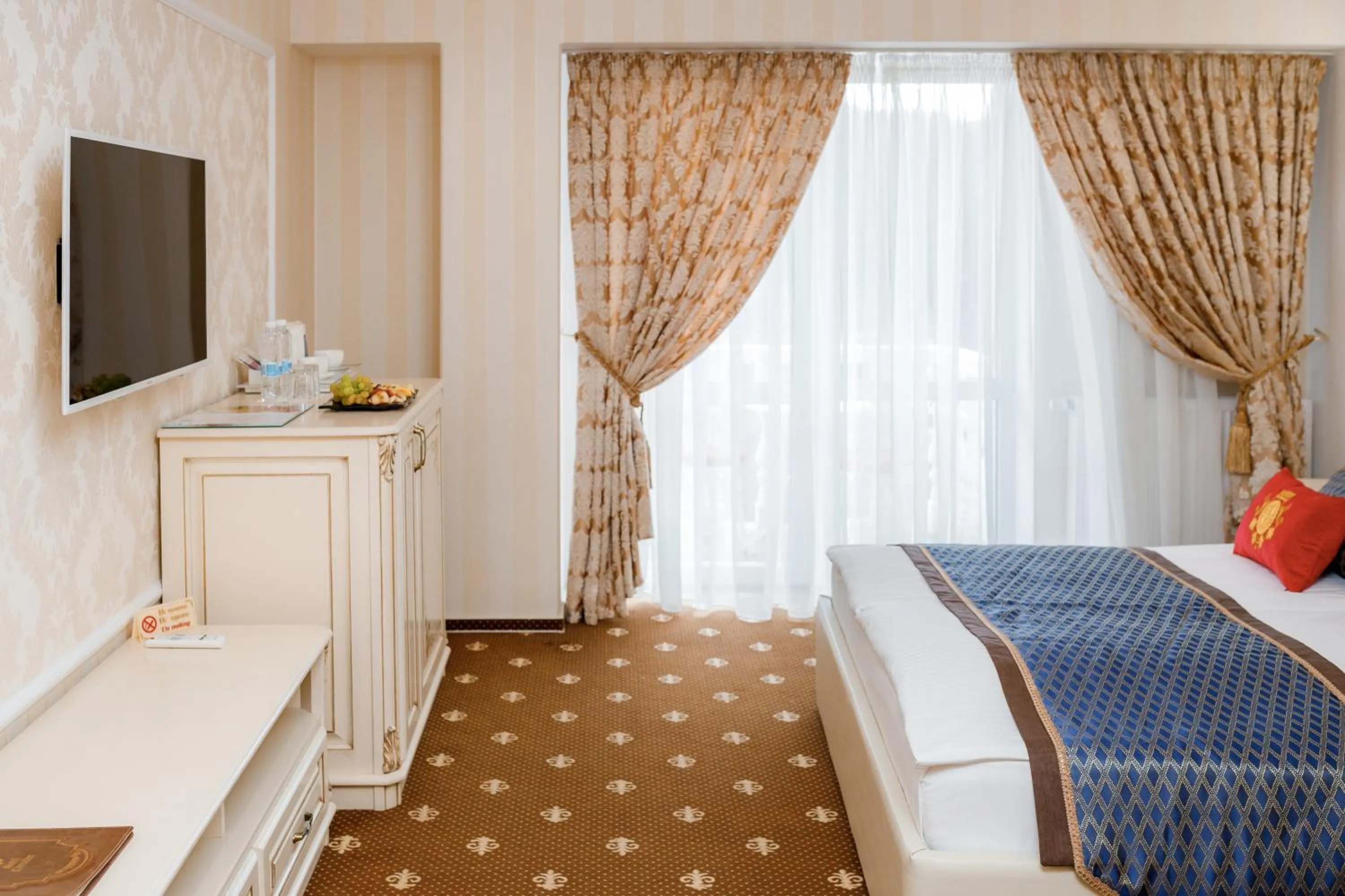 Bed in Chevalier Hotel & SPA