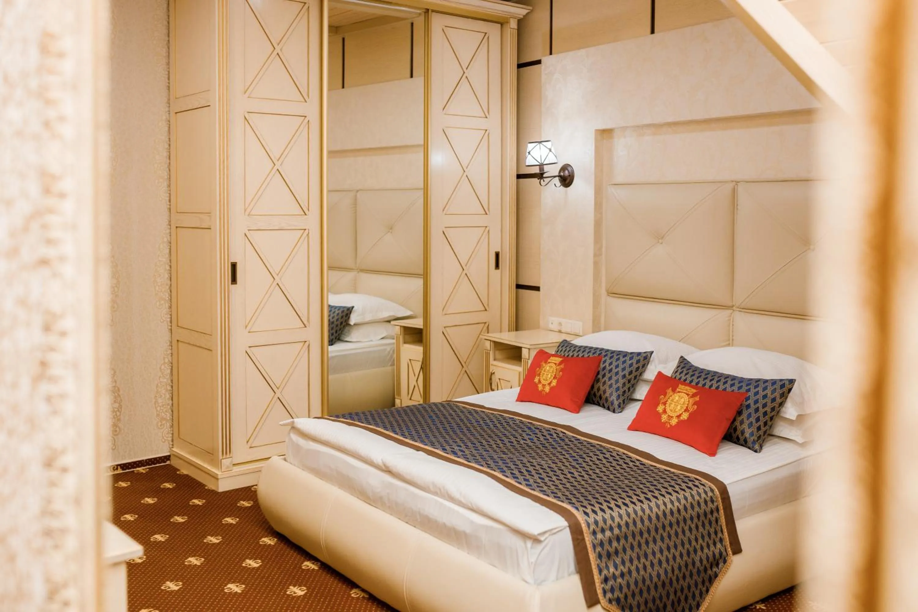 Bed in Chevalier Hotel & SPA