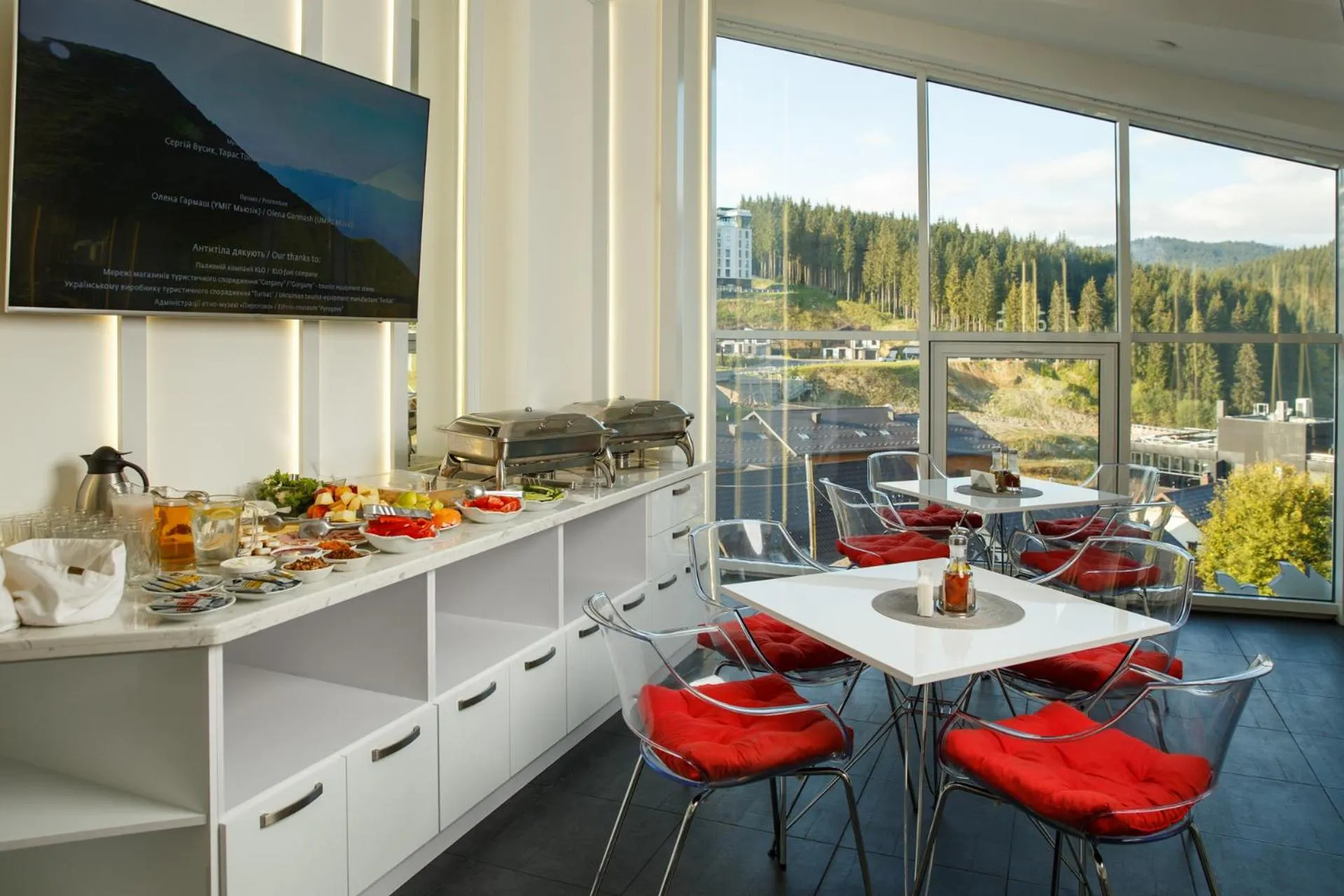 Restaurant/places to eat in Chevalier Hotel & SPA