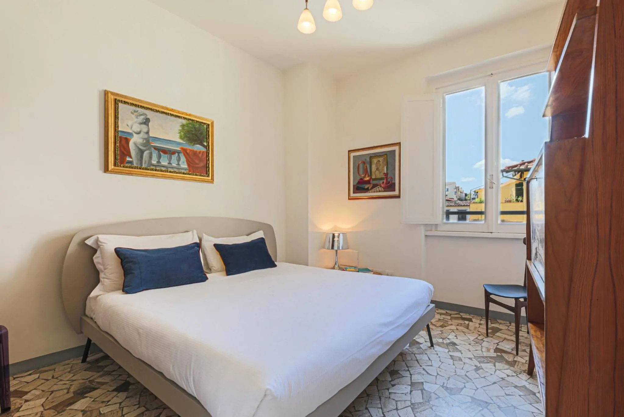 Bedroom, Bed in Apartments Florence - Santa Maria Balcony