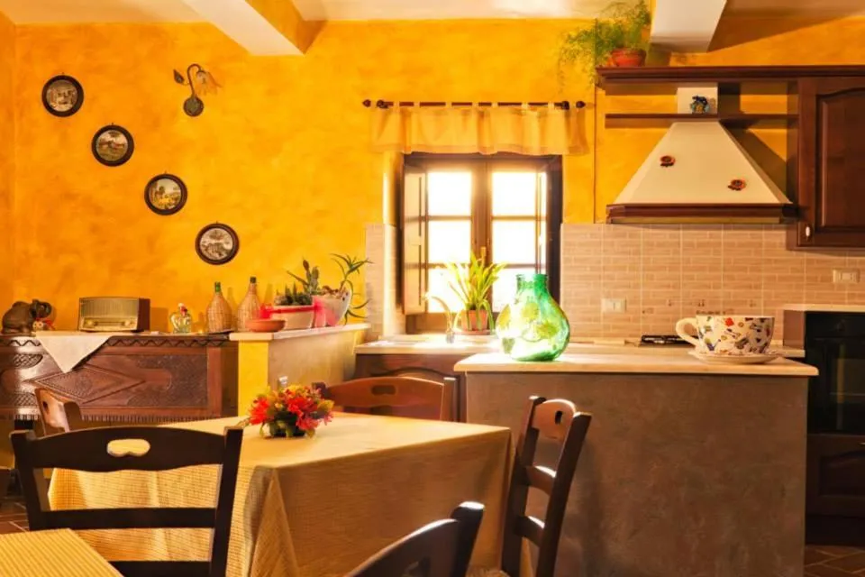 Communal kitchen in Viale dei Ciliegi