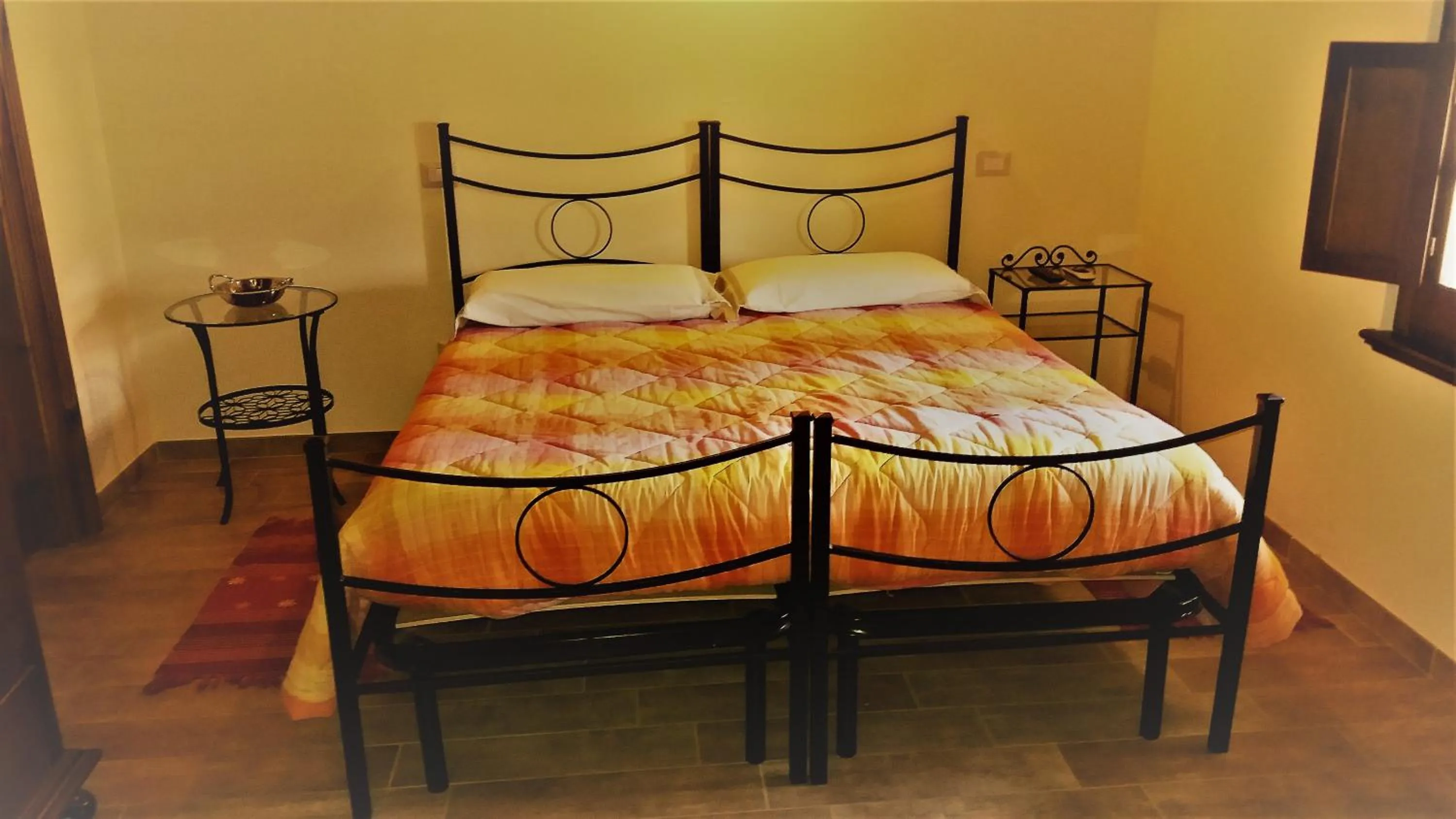 Other, Bed in Viale dei Ciliegi