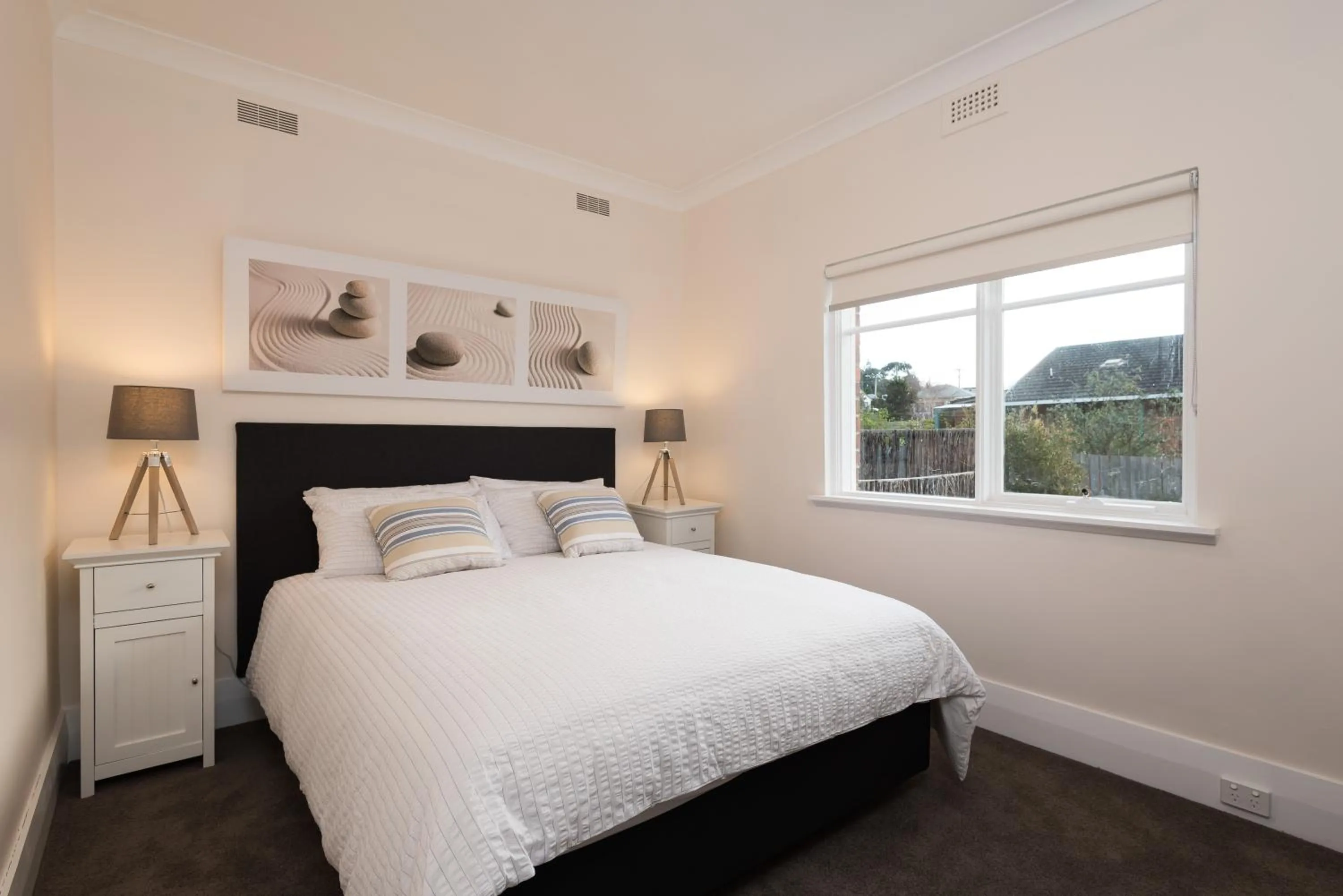 Bed in Sunrise at Penguin