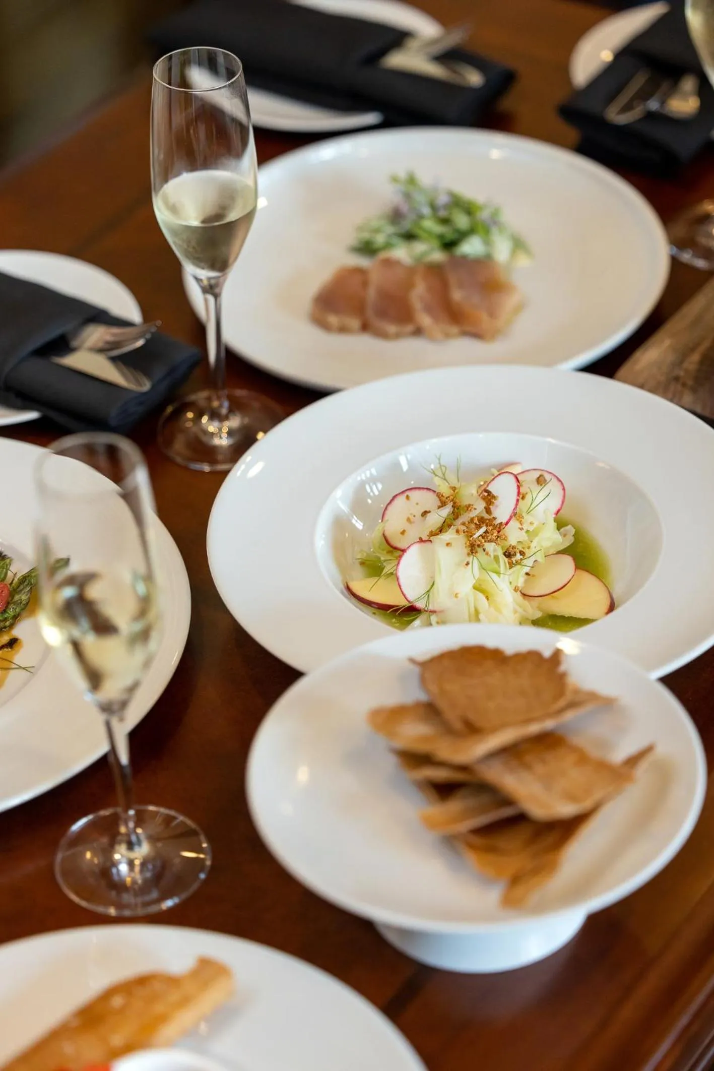 Food and drinks in The Bruce Hotel