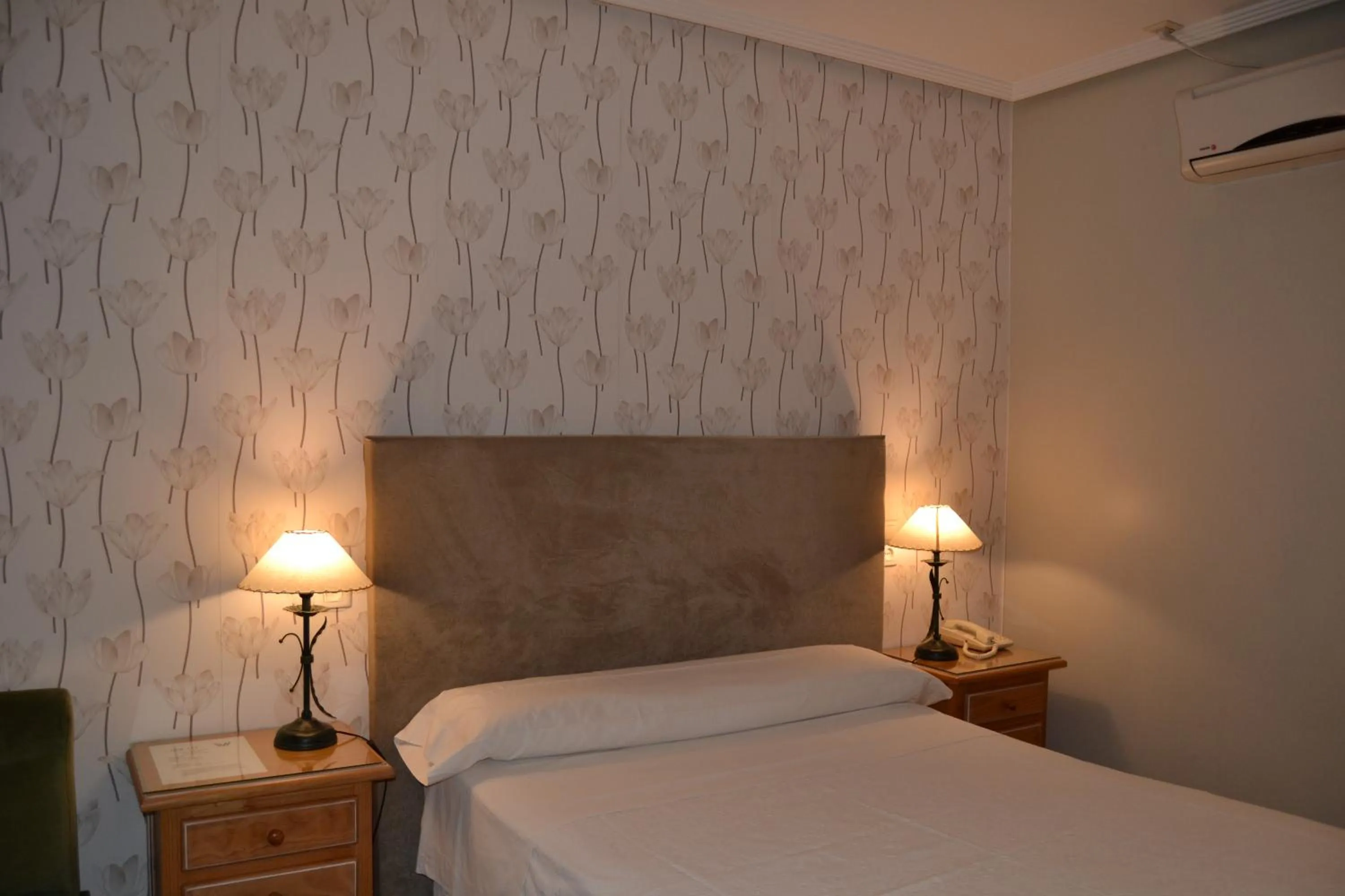 Photo of the whole room, Bed in Hotel Villegas