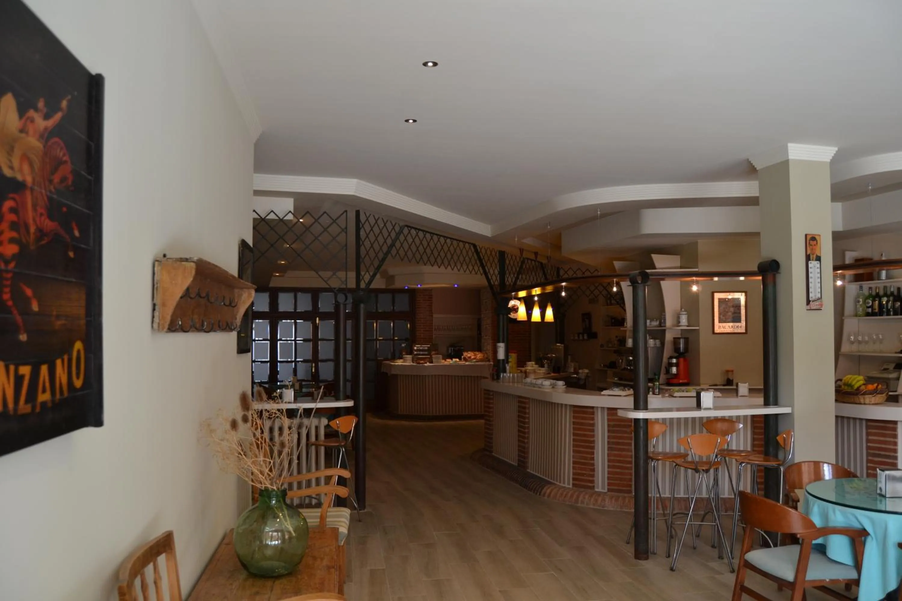 Lounge or bar in Hotel Villegas