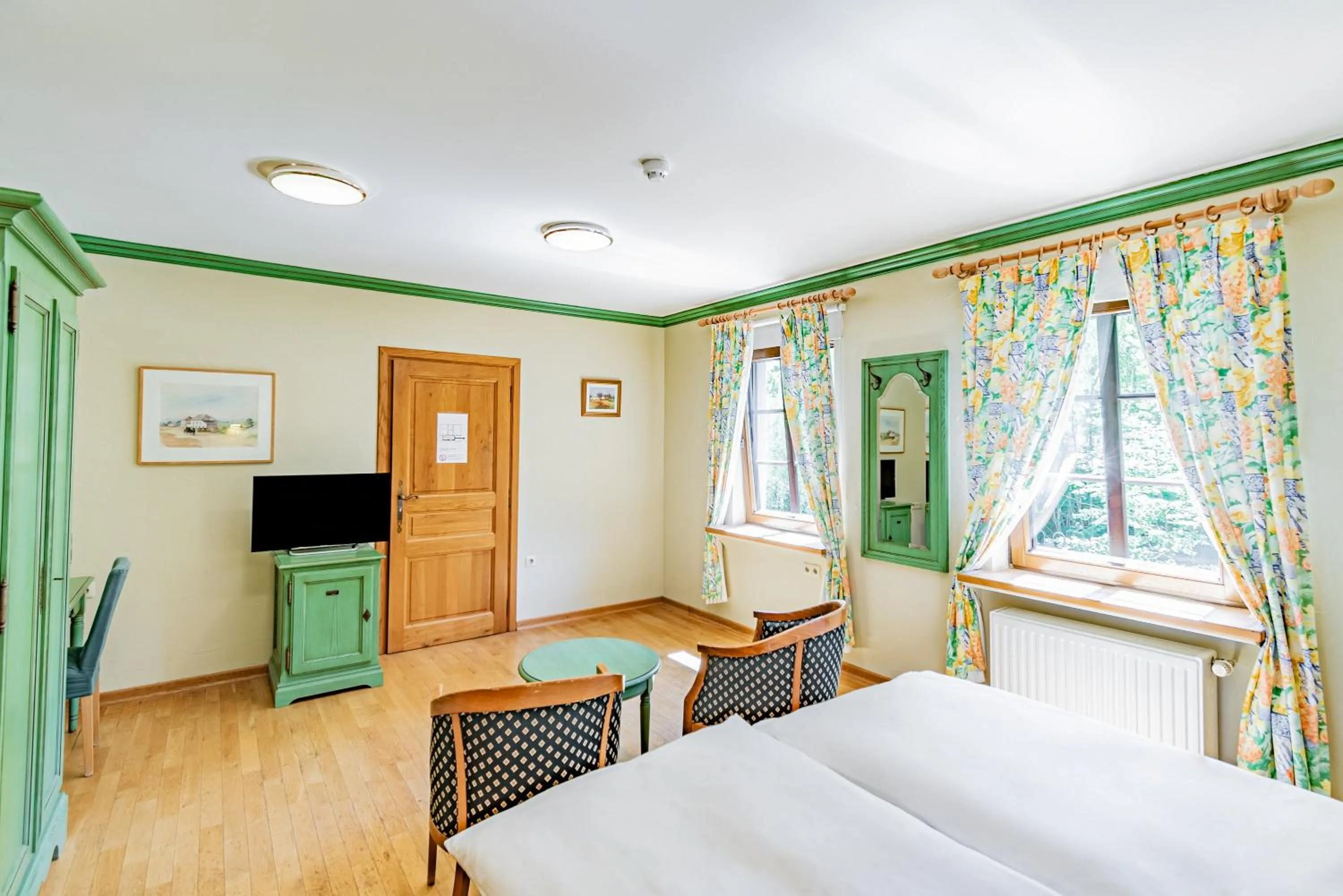 Photo of the whole room, Bed in Aux Tanneries de Wiltz