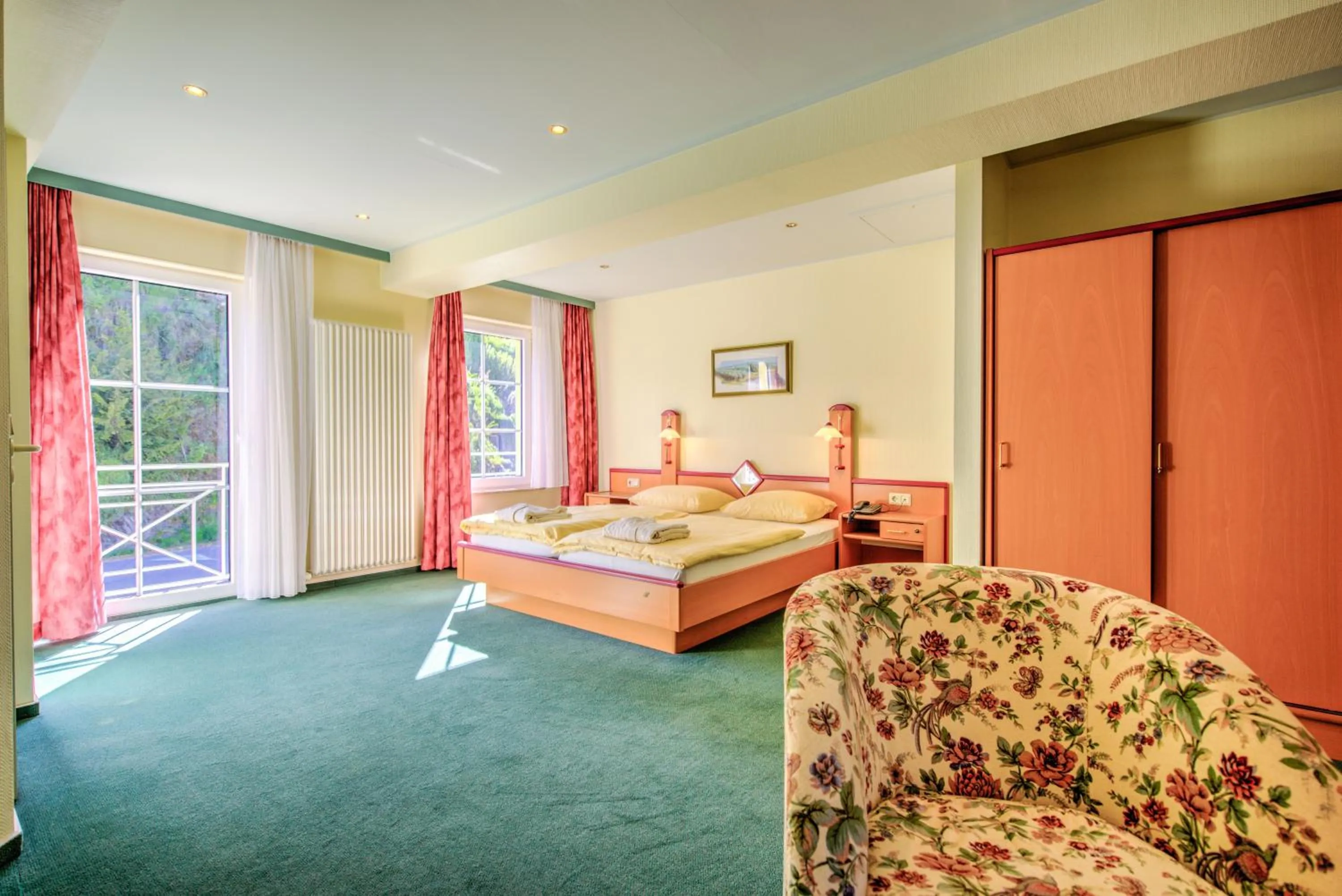 Bed in Hotel du Commerce - Restaurant La Table de Clervaux