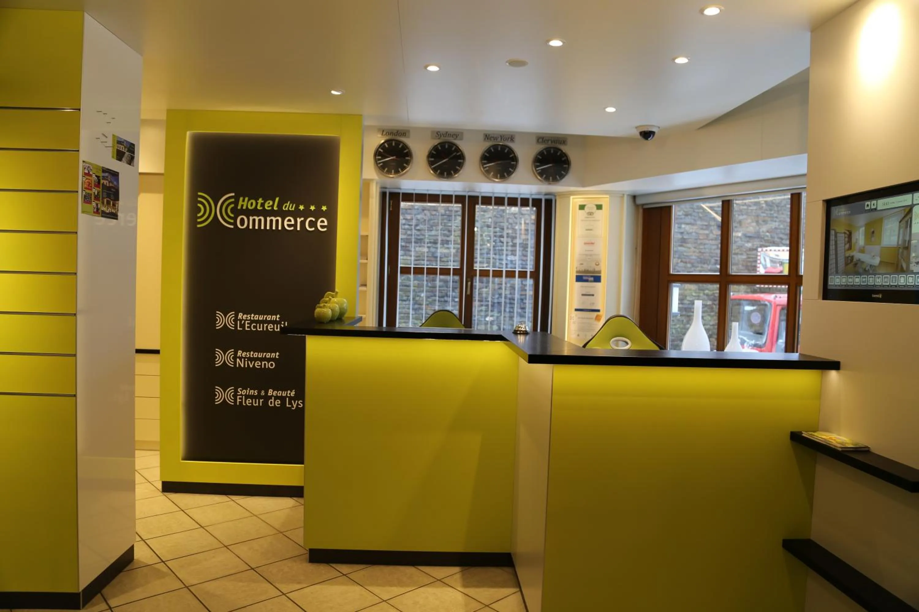 Lobby or reception in Hotel du Commerce - Restaurant La Table de Clervaux