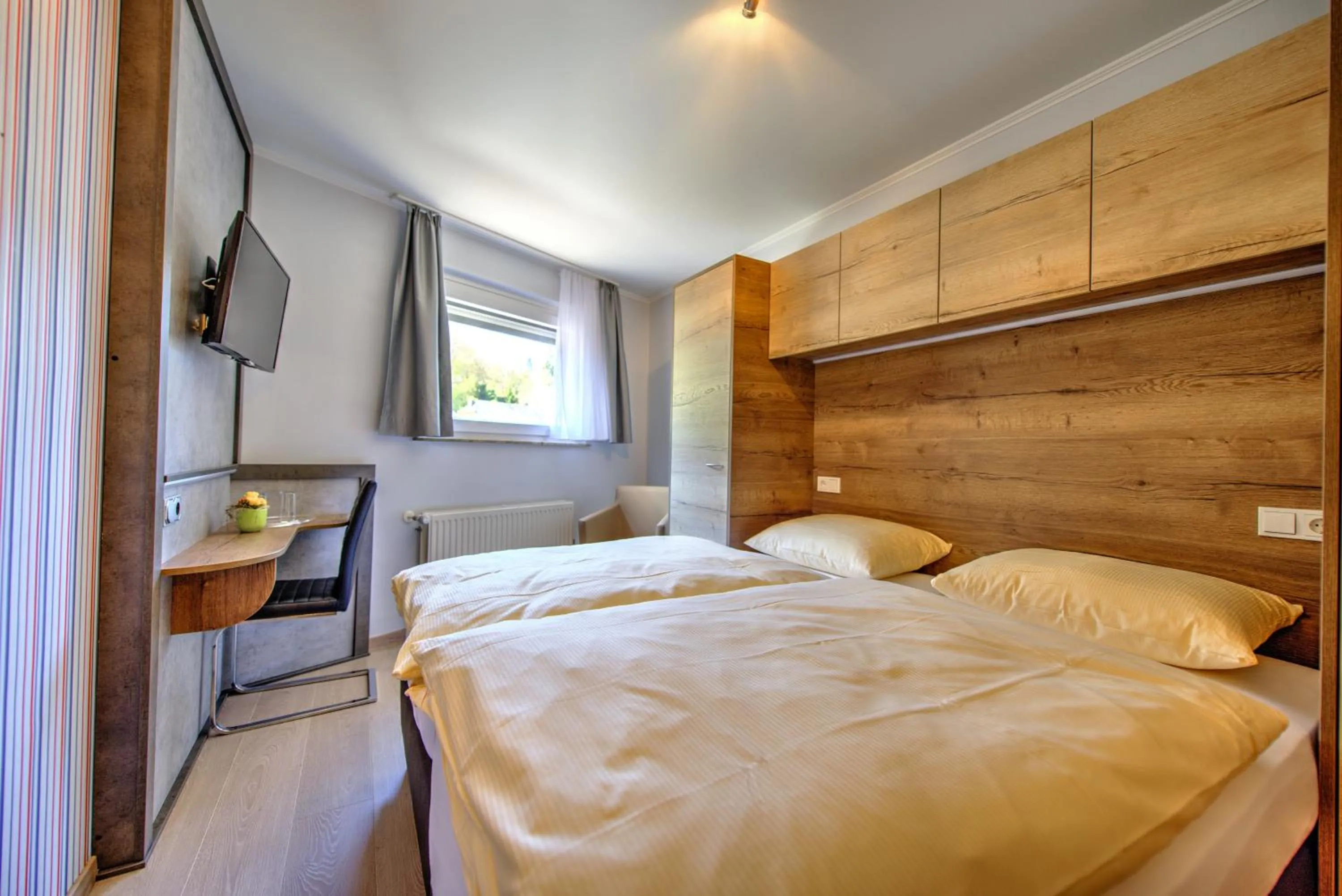 Bed in Hotel du Commerce - Restaurant La Table de Clervaux