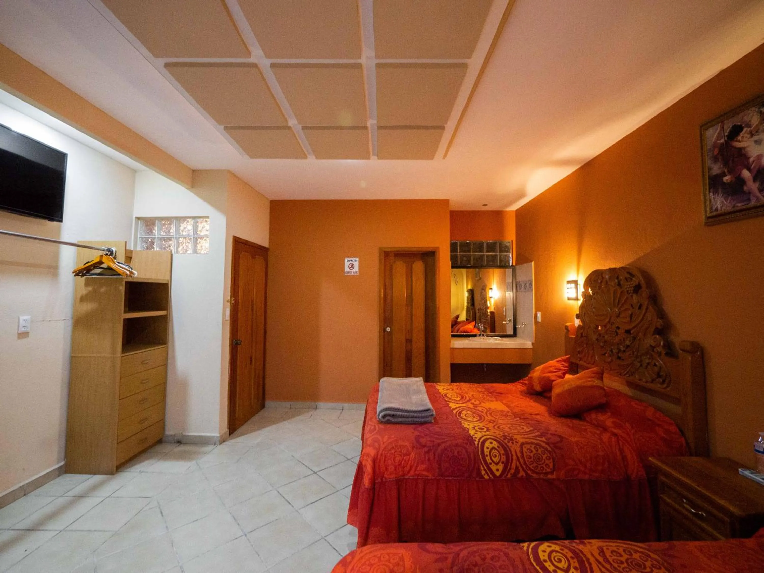Quadruple Room with Balcony in Hotel el Ángel Taxco