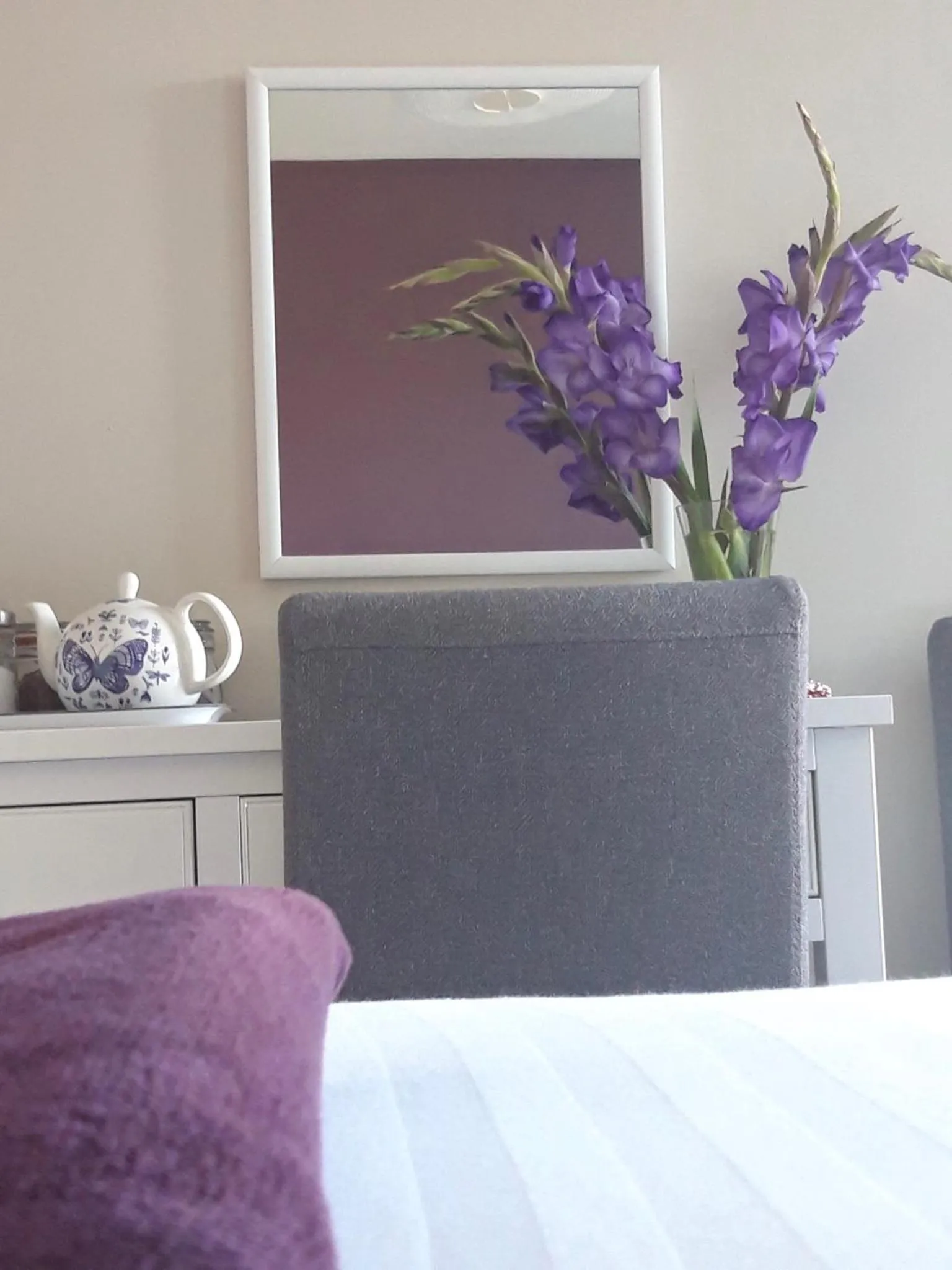 Property building, Bed in Premier Room