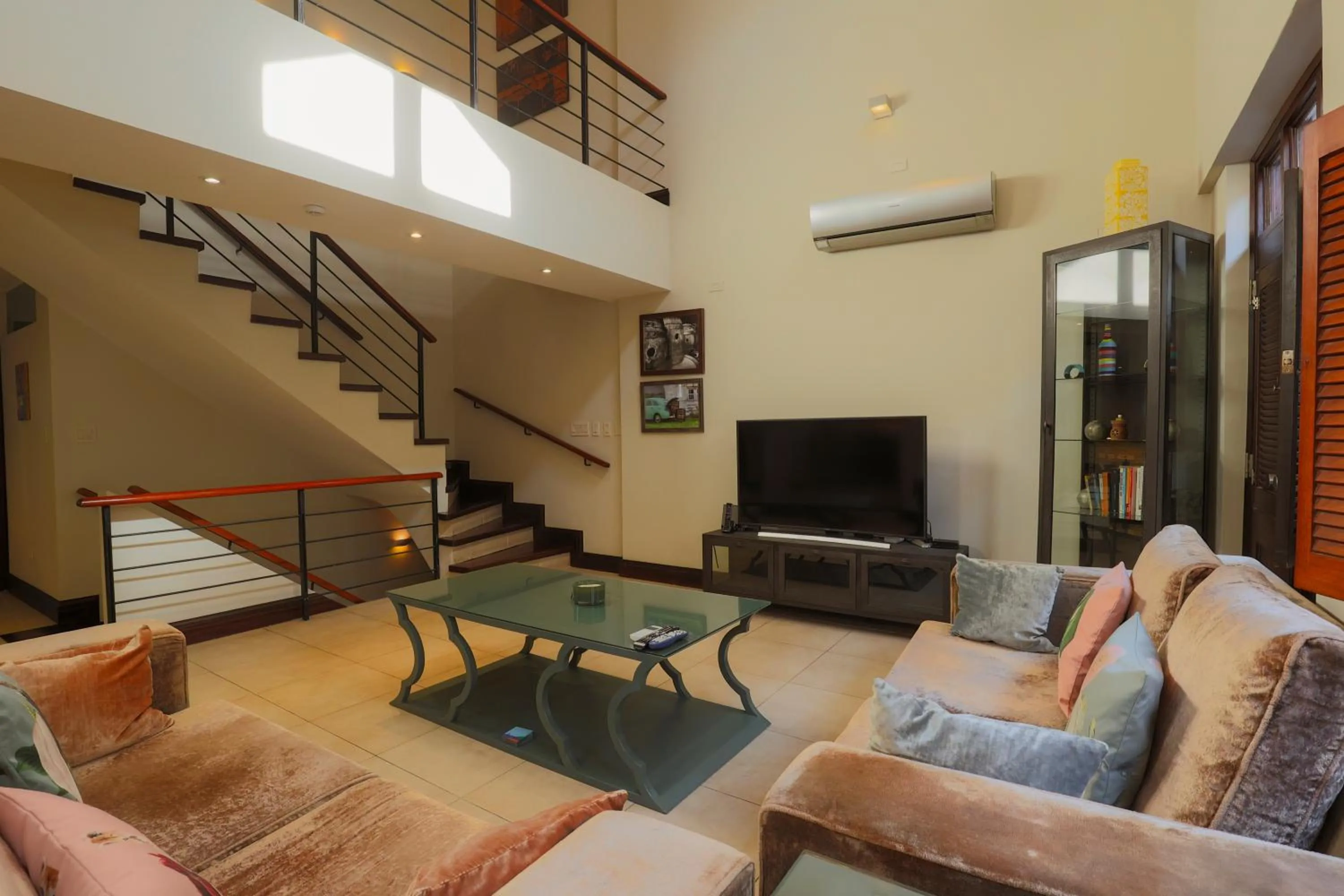 Communal lounge/ TV room in La Concordia - Boutique Hotel