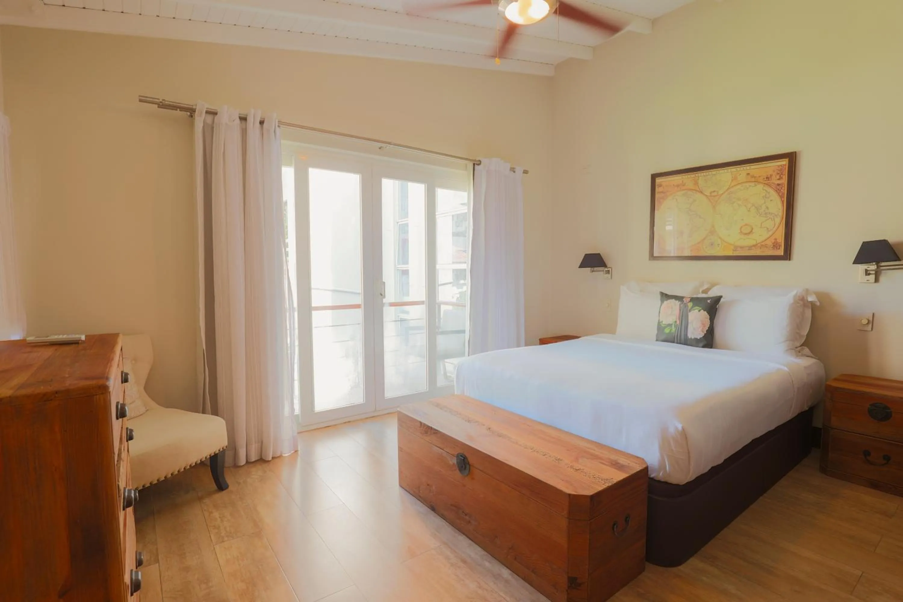 Bed in La Concordia - Boutique Hotel