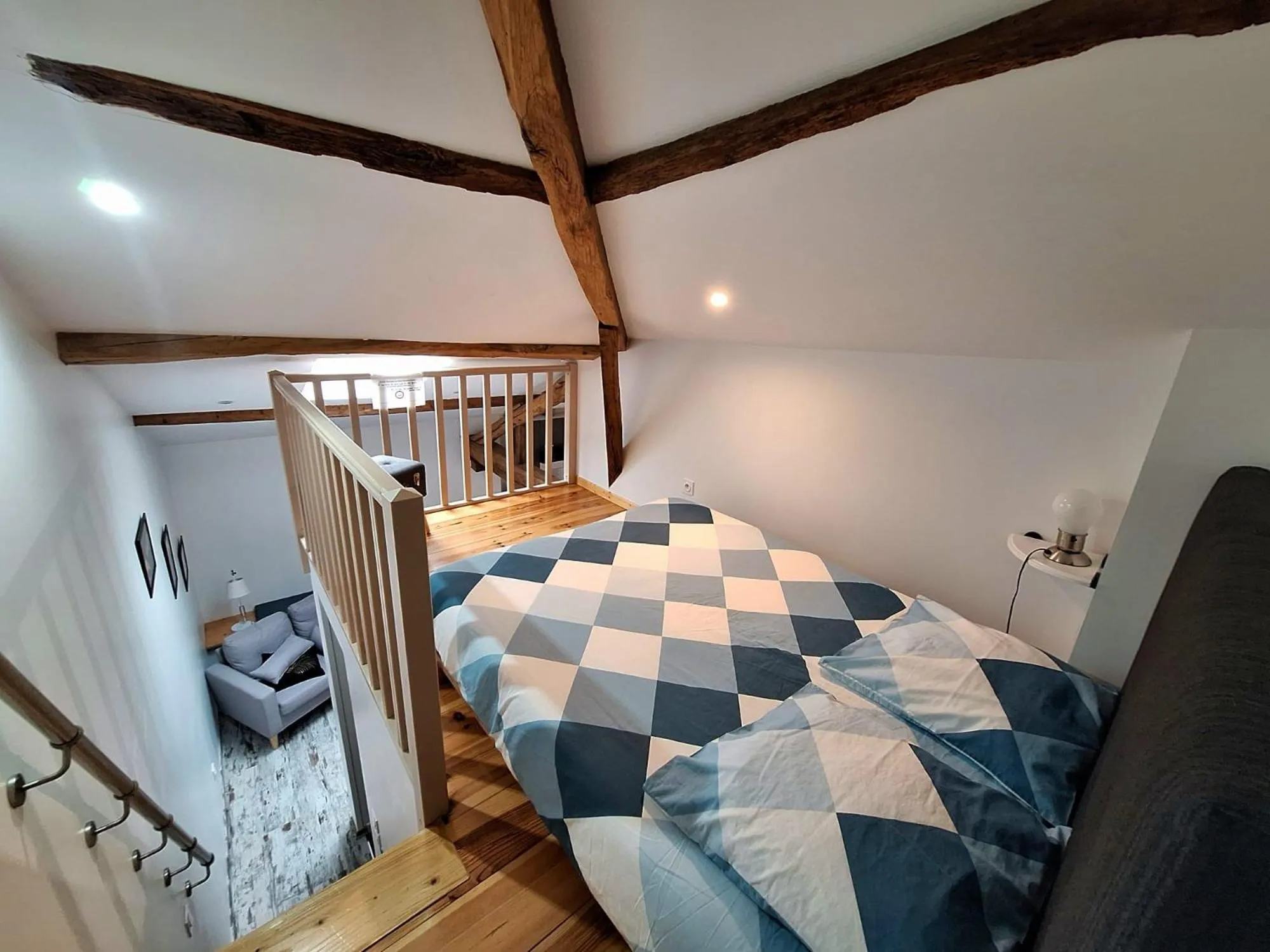 Bedroom, Bed in Chambres d'Hôtes Château Pierre de Montignac