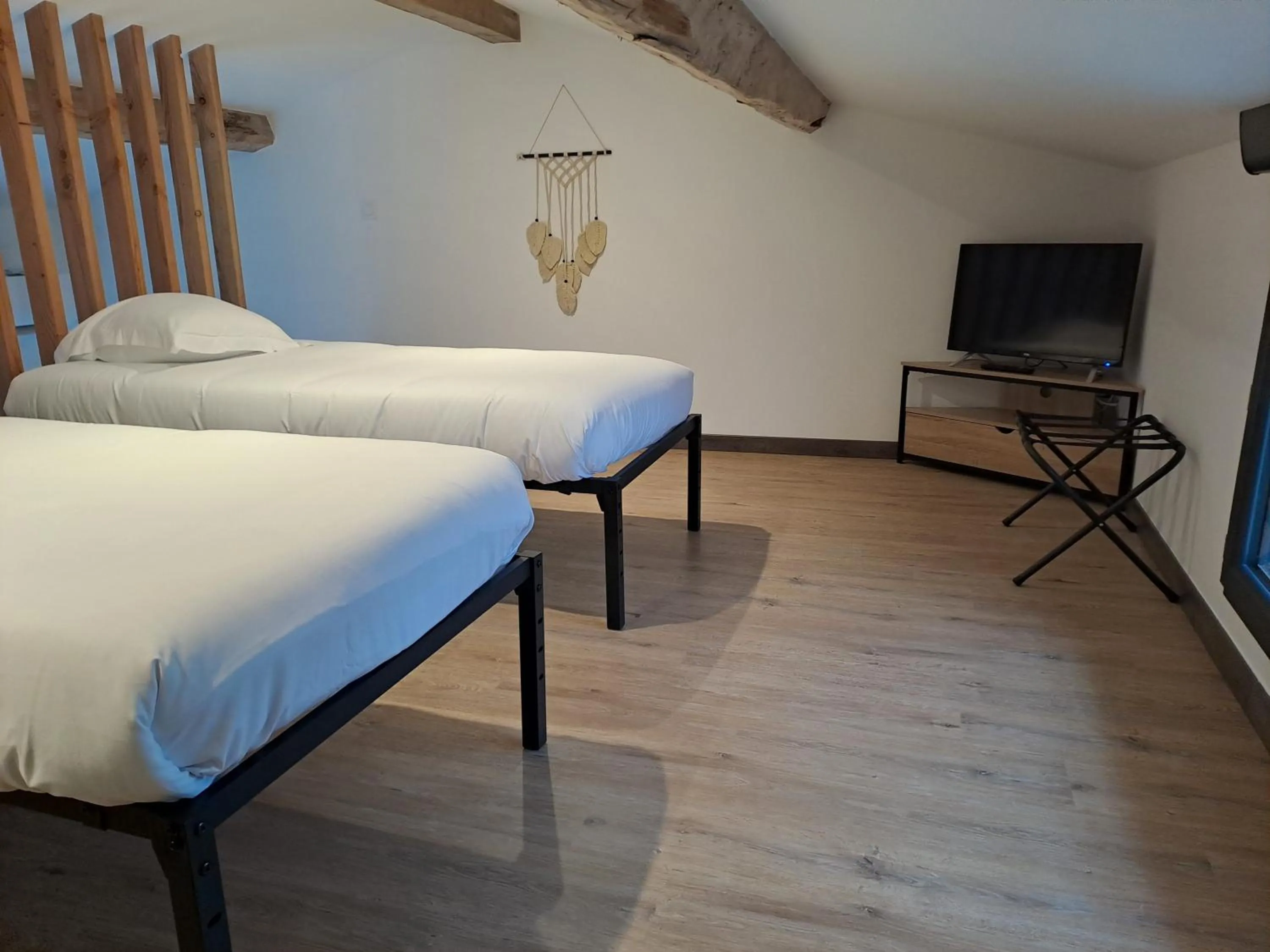 Bedroom, Bed in Chambres d'Hôtes Château Pierre de Montignac