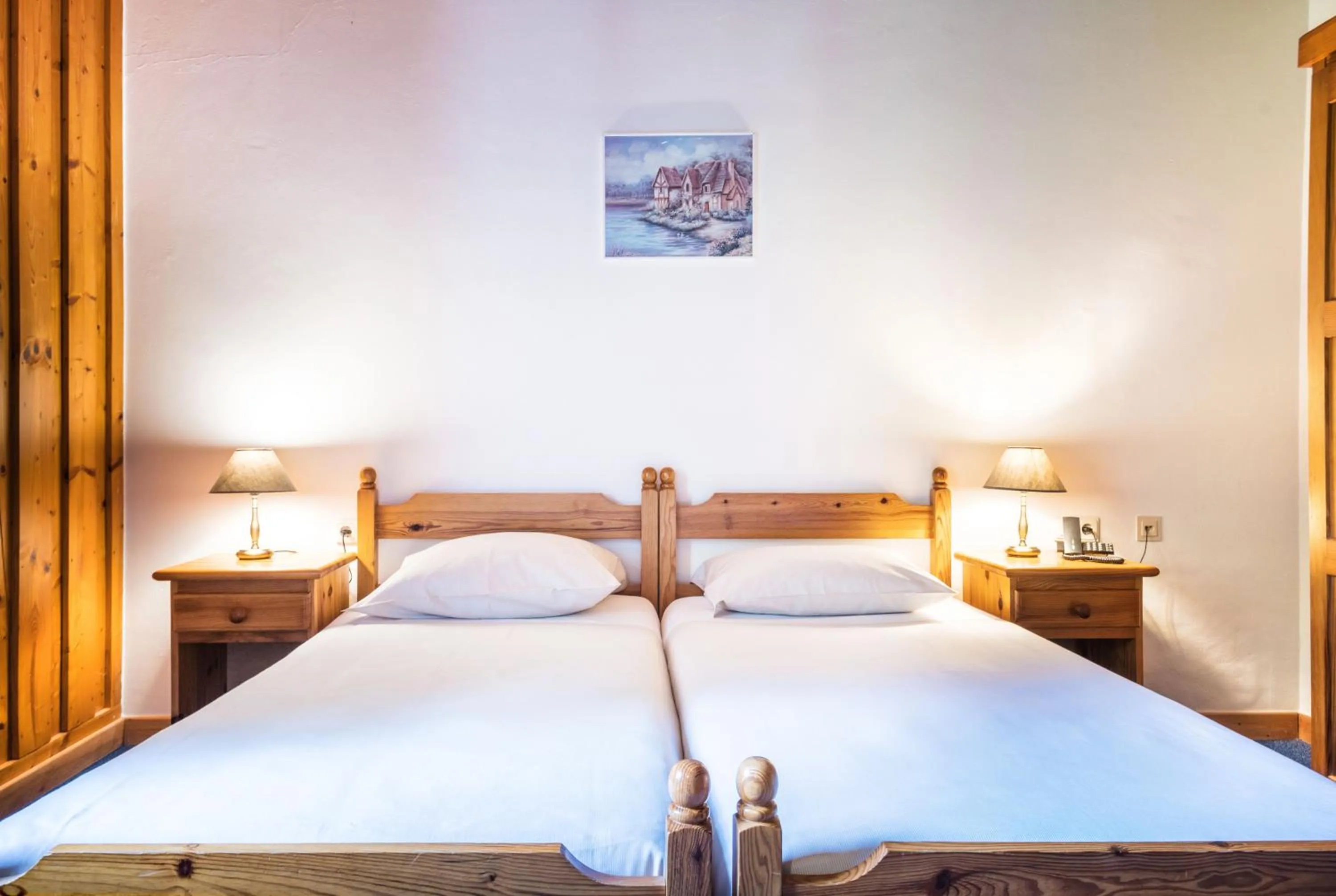 Photo of the whole room, Bed in Domaine du Moulin d'Asselborn