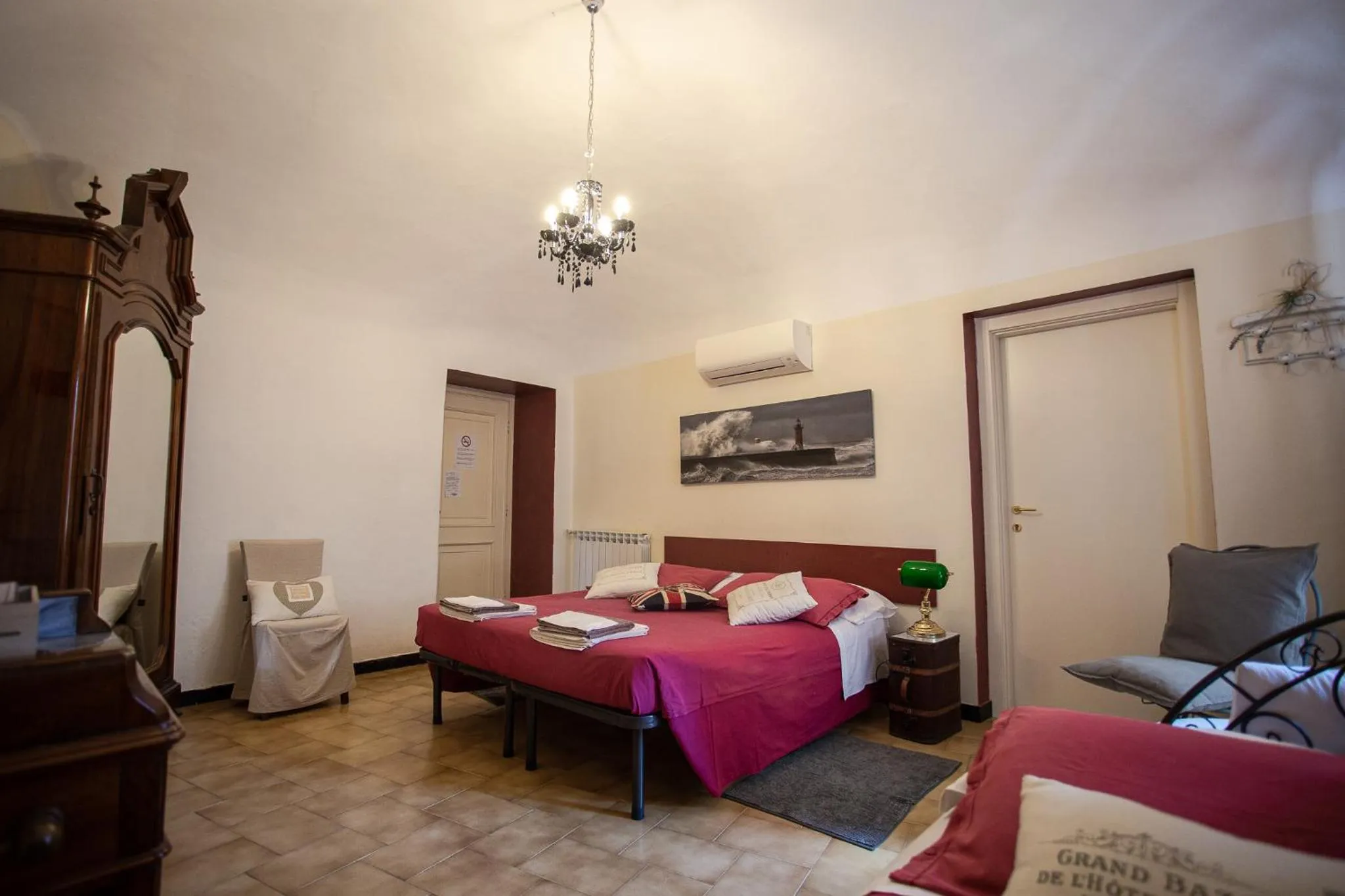 Photo of the whole room, Bed in Antico Pozzo Bed and Breakfast