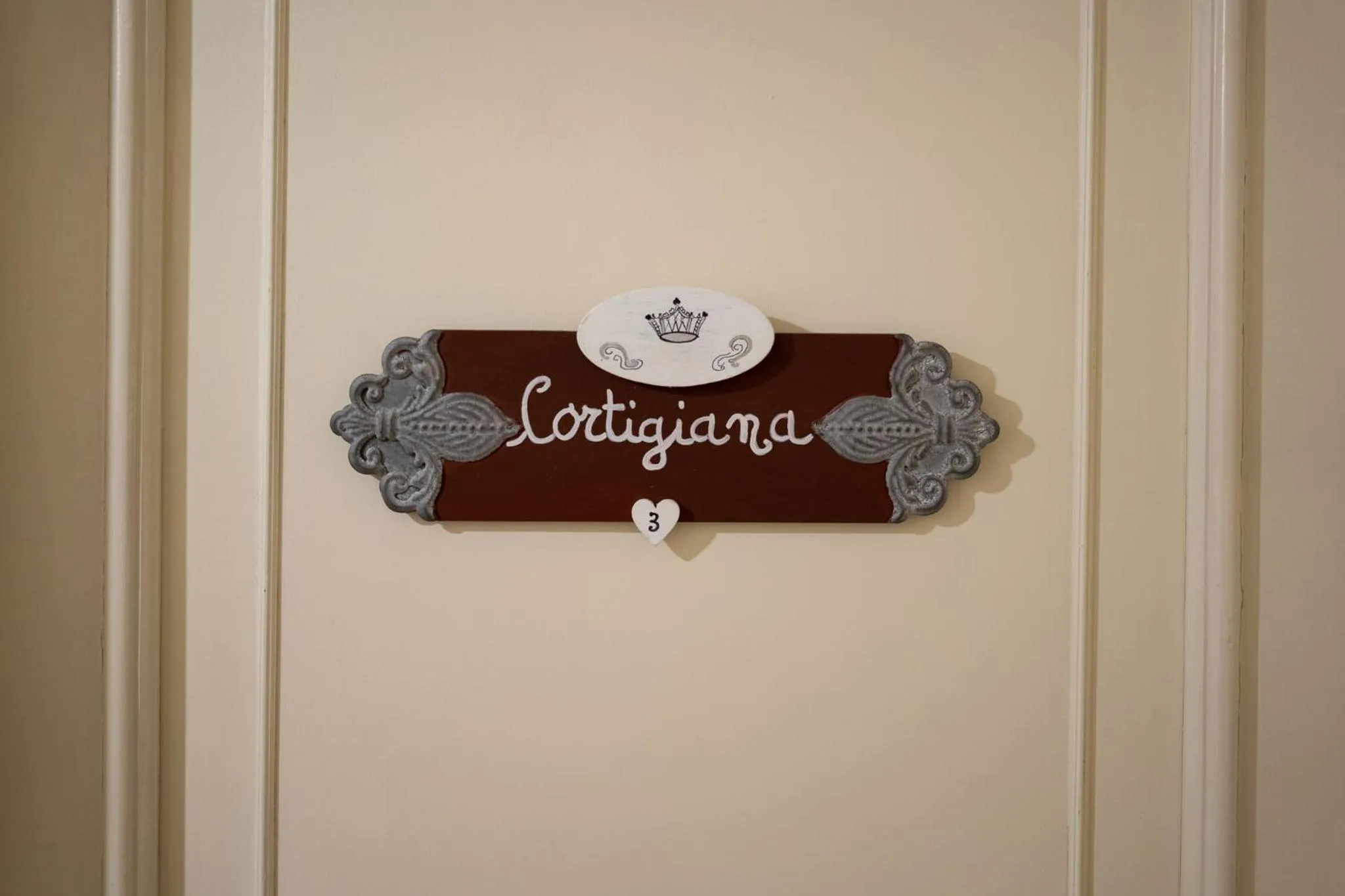 Property logo or sign in Antico Pozzo Bed and Breakfast